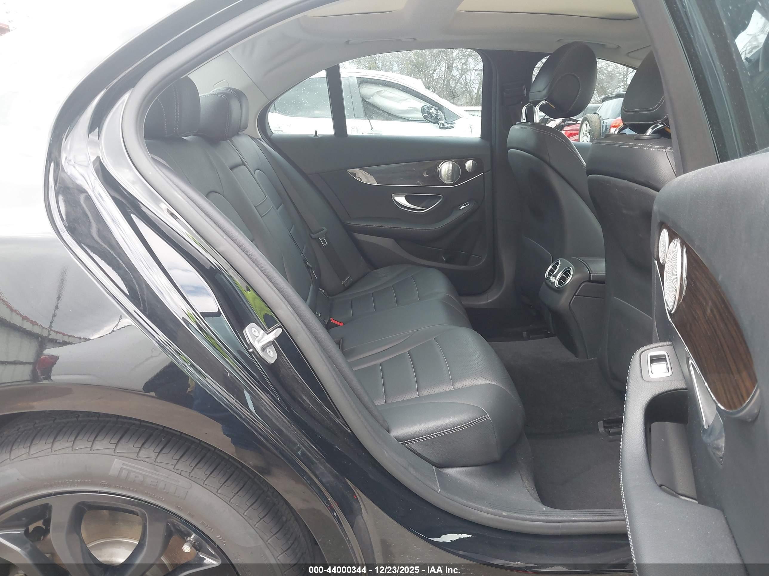 MERCEDES-BENZ C image 8