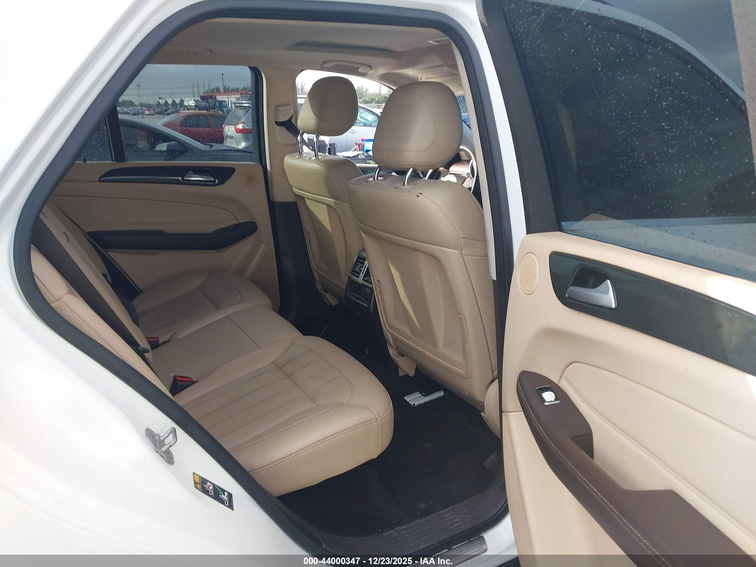 MERCEDES-BENZ GLE image 8
