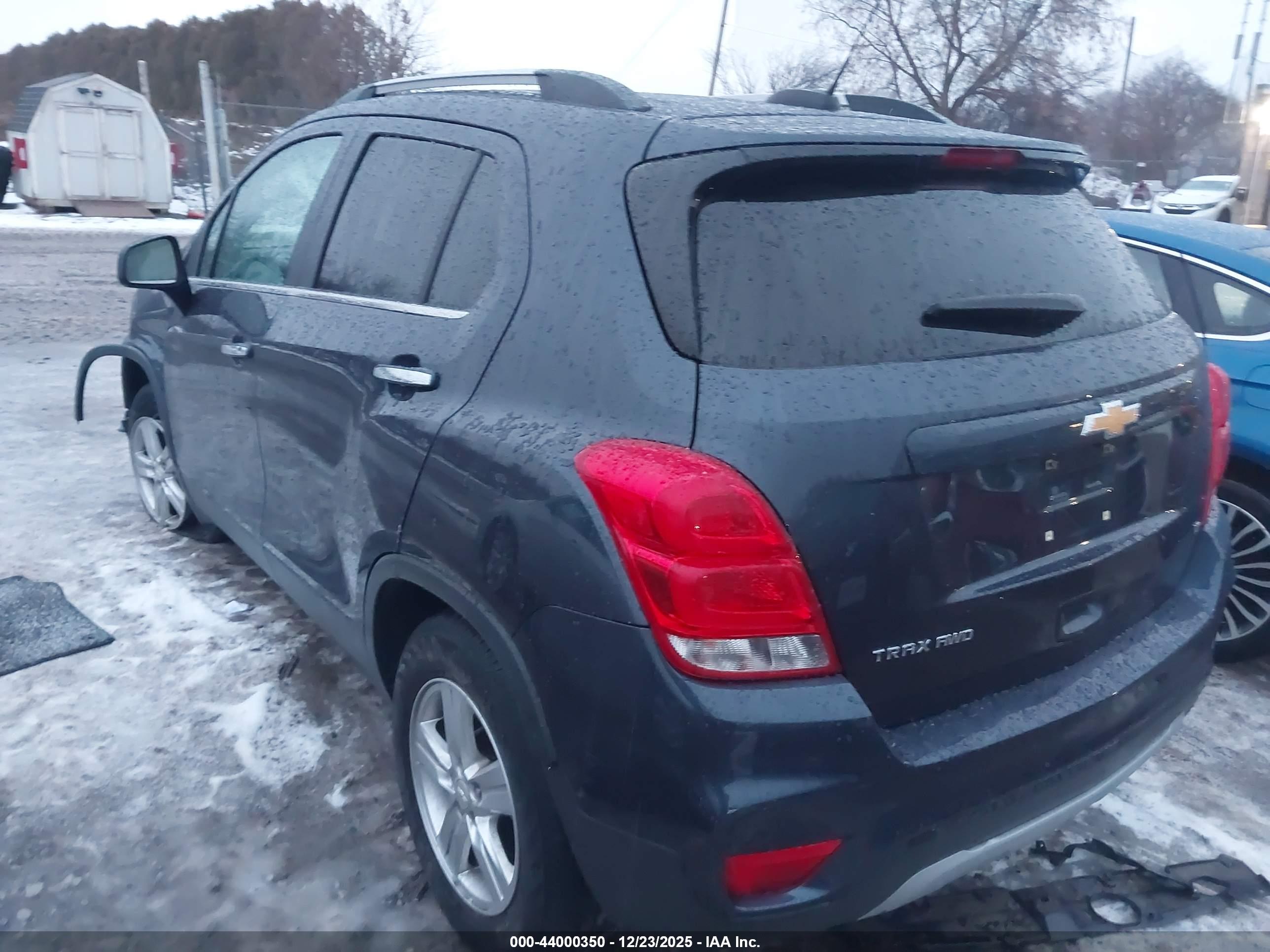 CHEVROLET TRAX image 3
