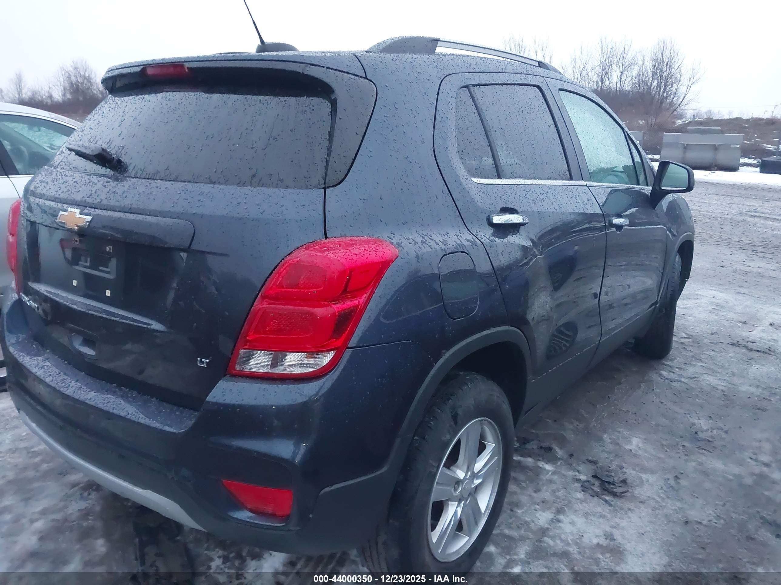 CHEVROLET TRAX image 4