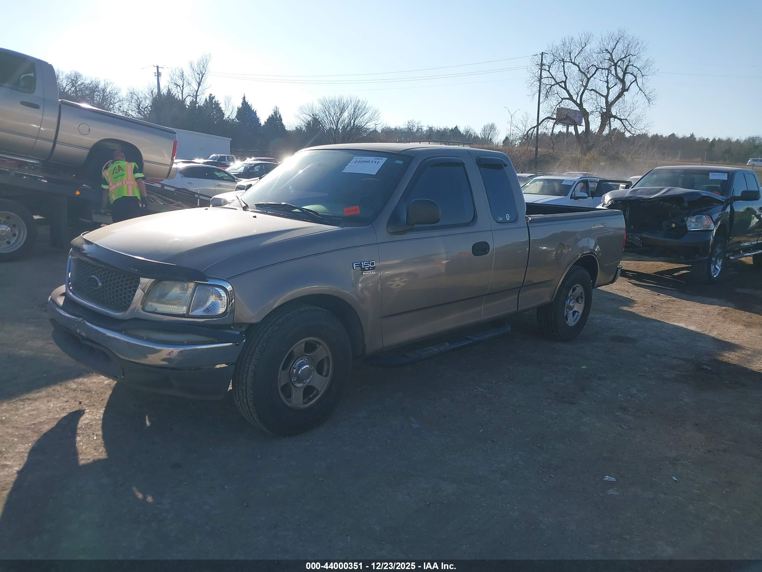 FORD F-150 image 2