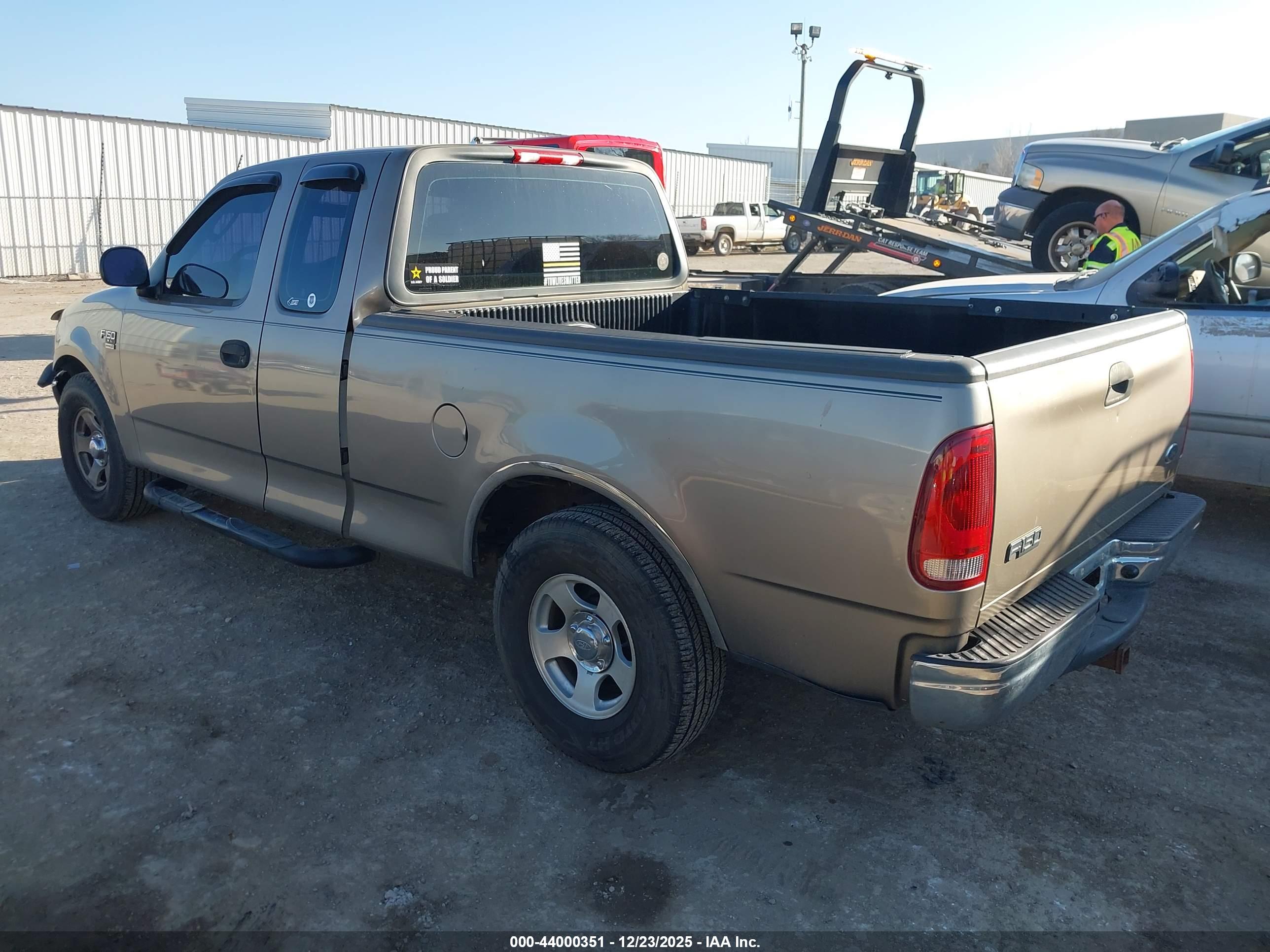 FORD F-150 image 3