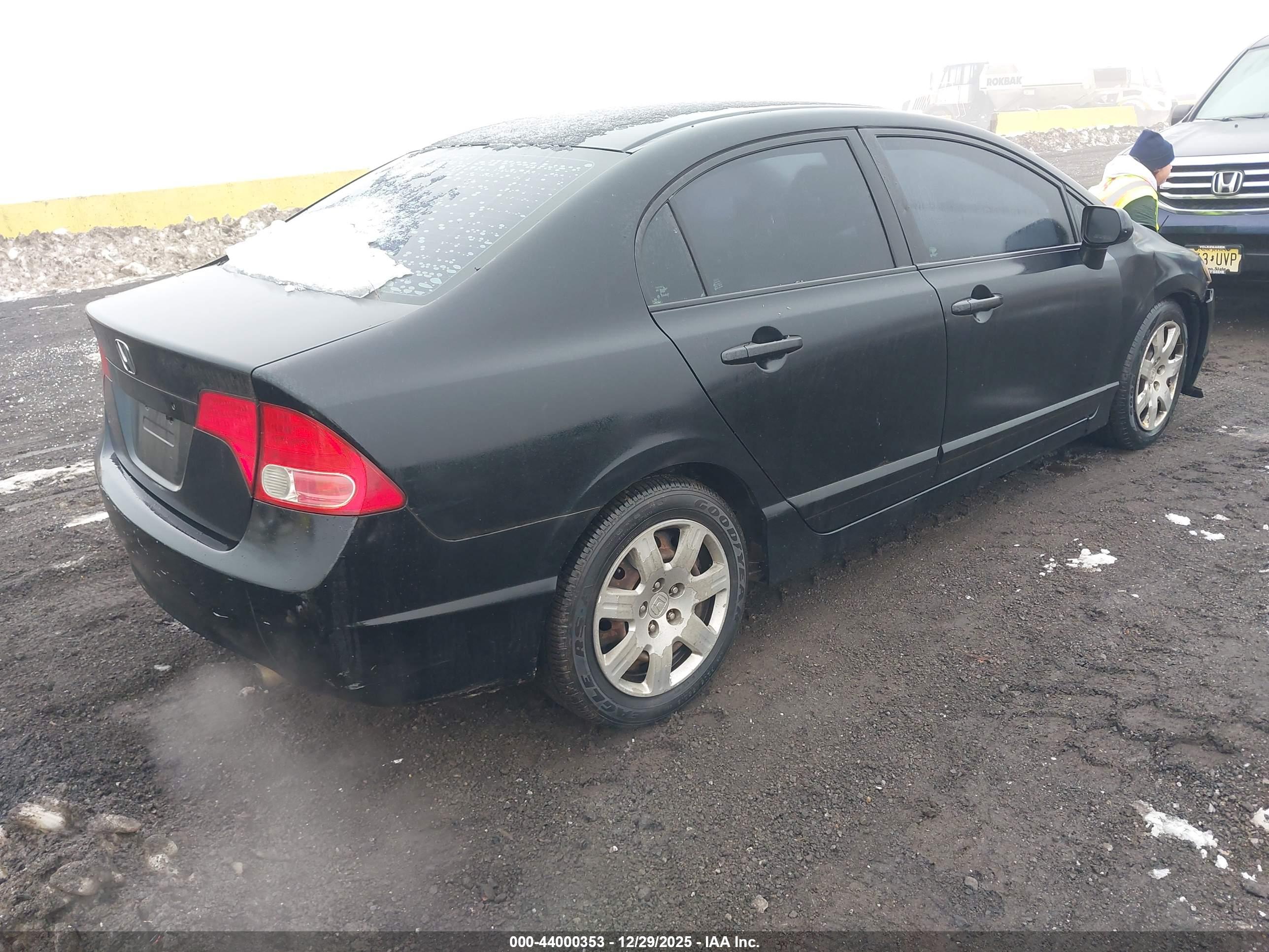 HONDA CIVIC image 4