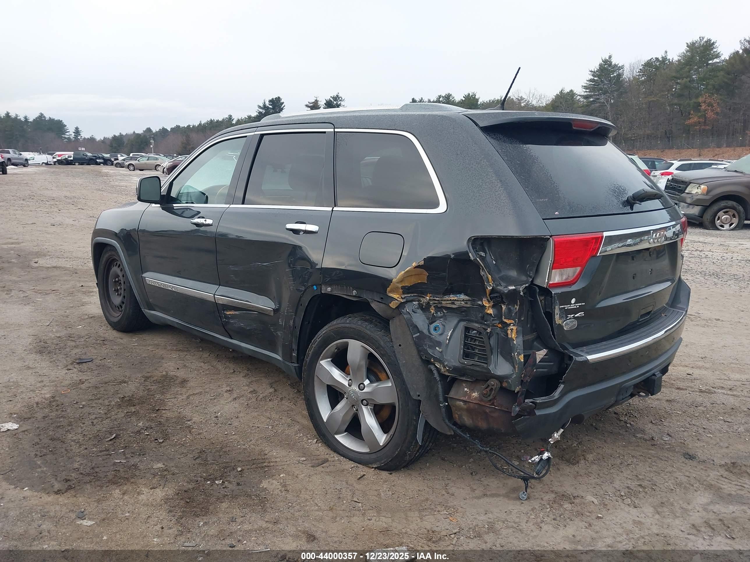 JEEP GRAND image 3