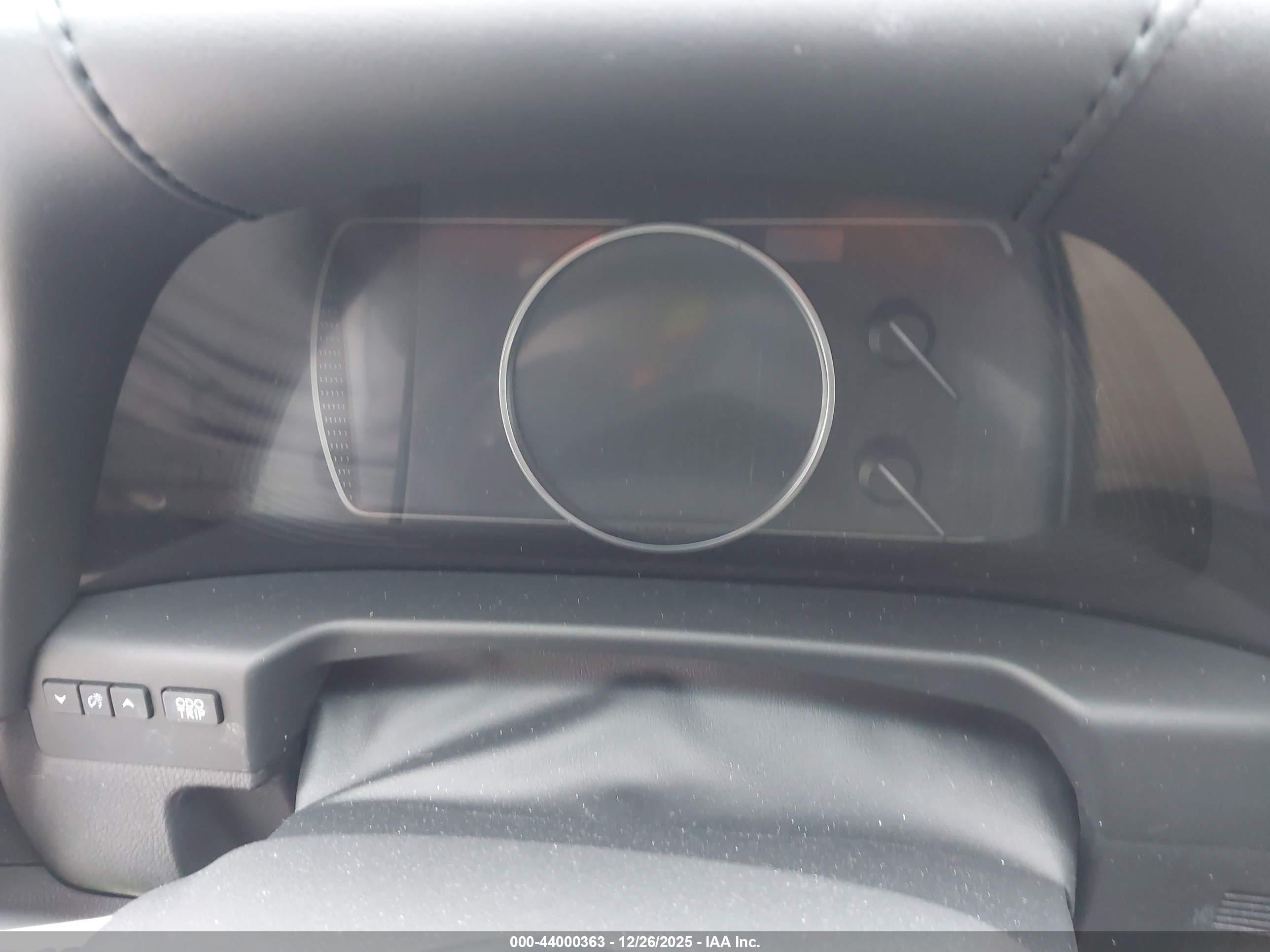 LEXUS ES image 7
