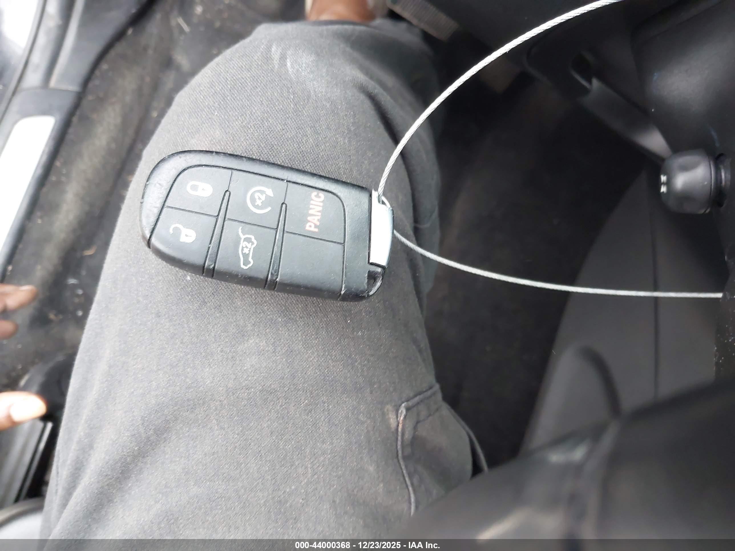 JEEP GRAND image 11