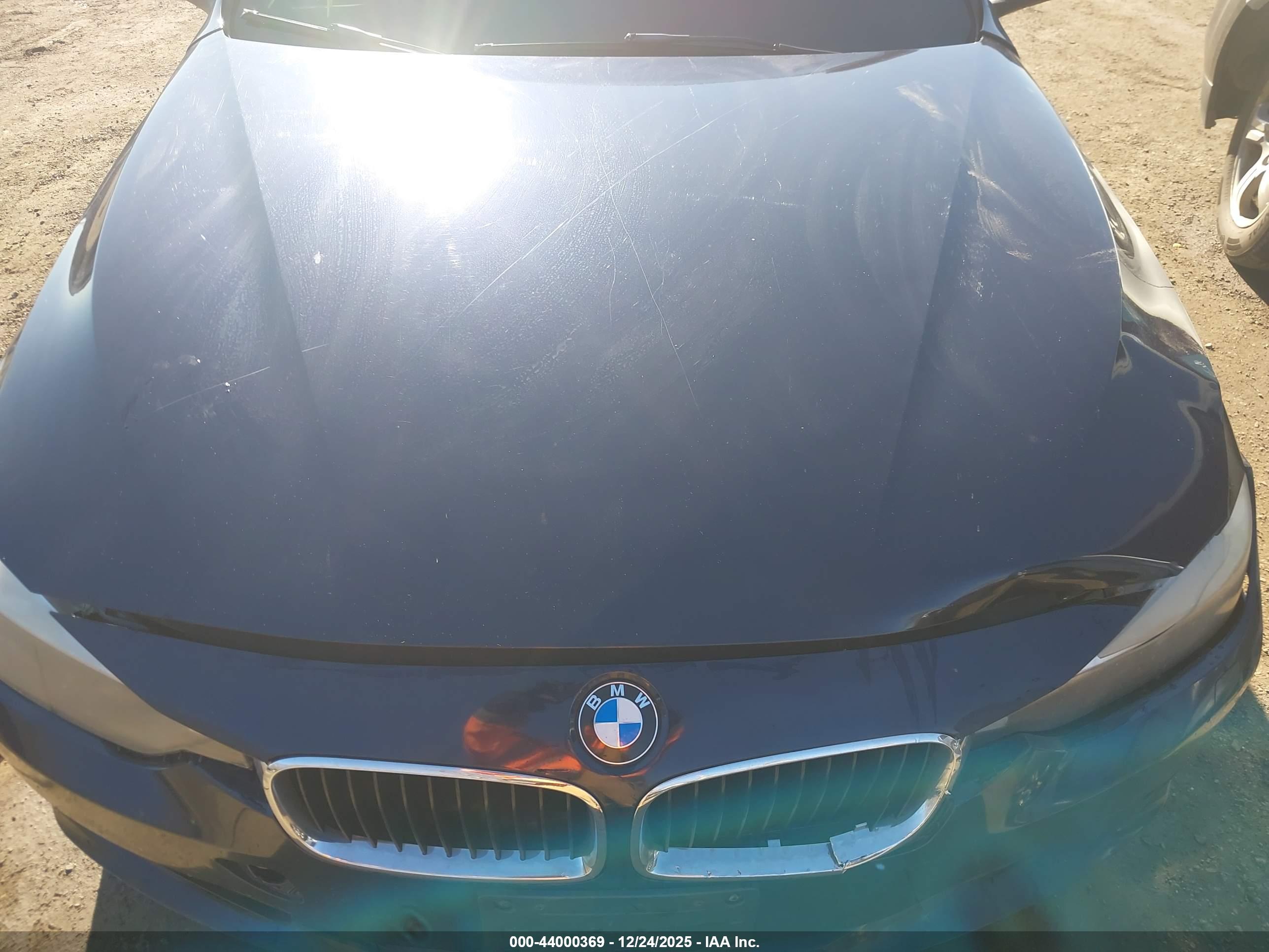 BMW 328I image 10