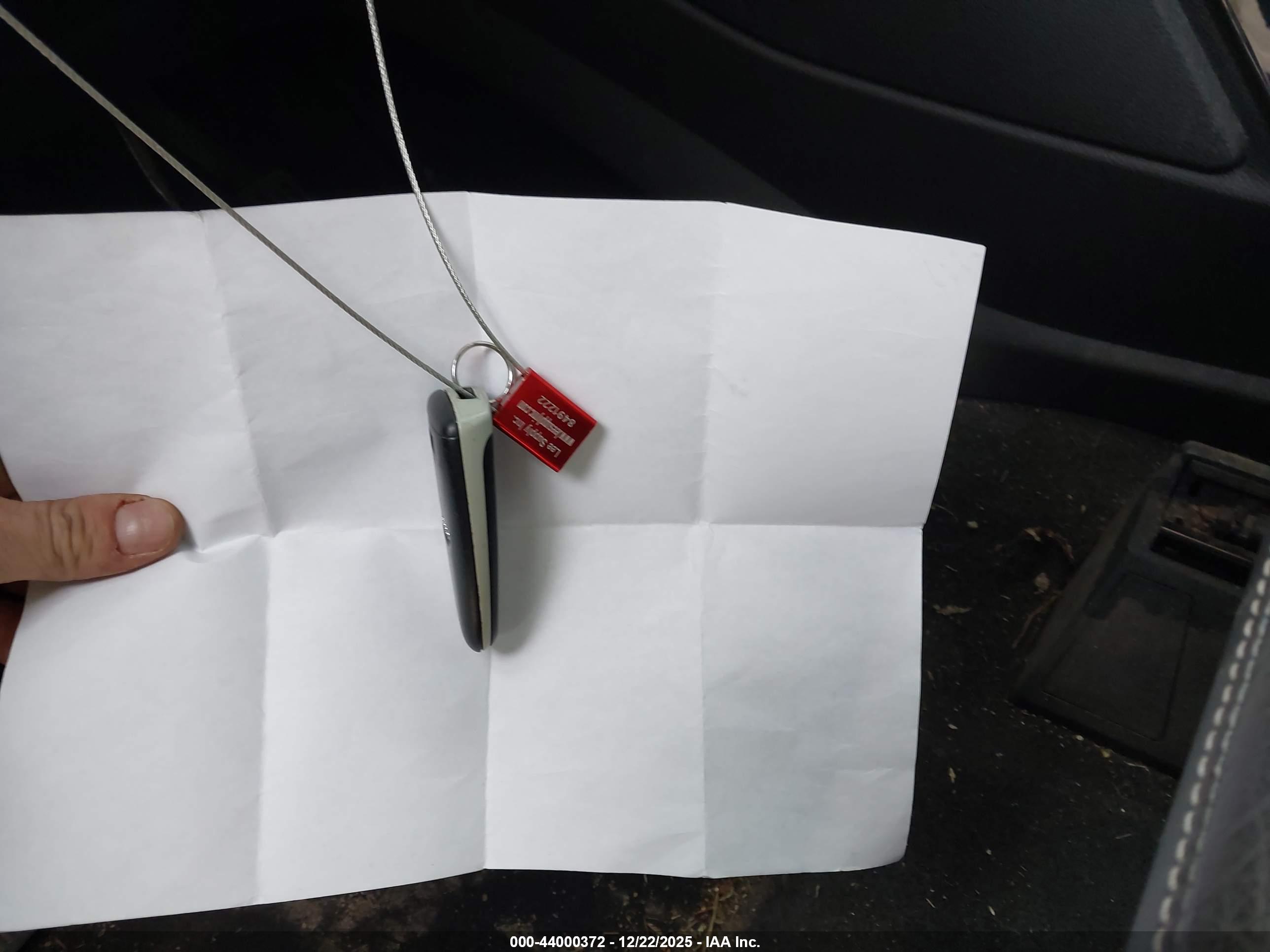 FORD ESCAPE image 11