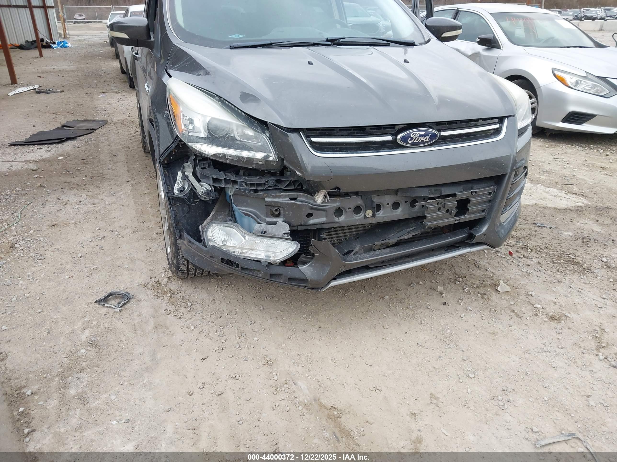 FORD ESCAPE image 6