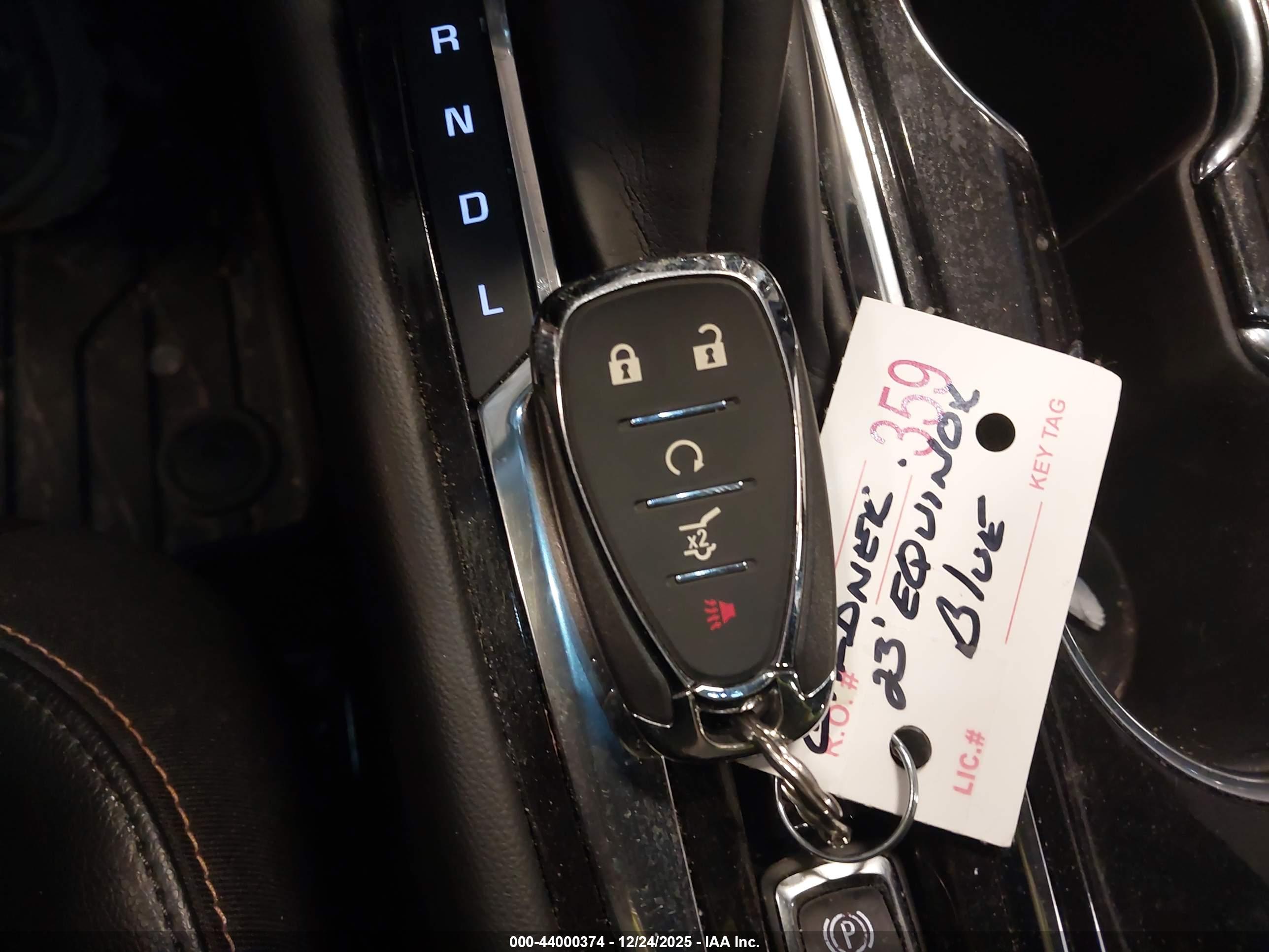 CHEVROLET EQUINOX image 11