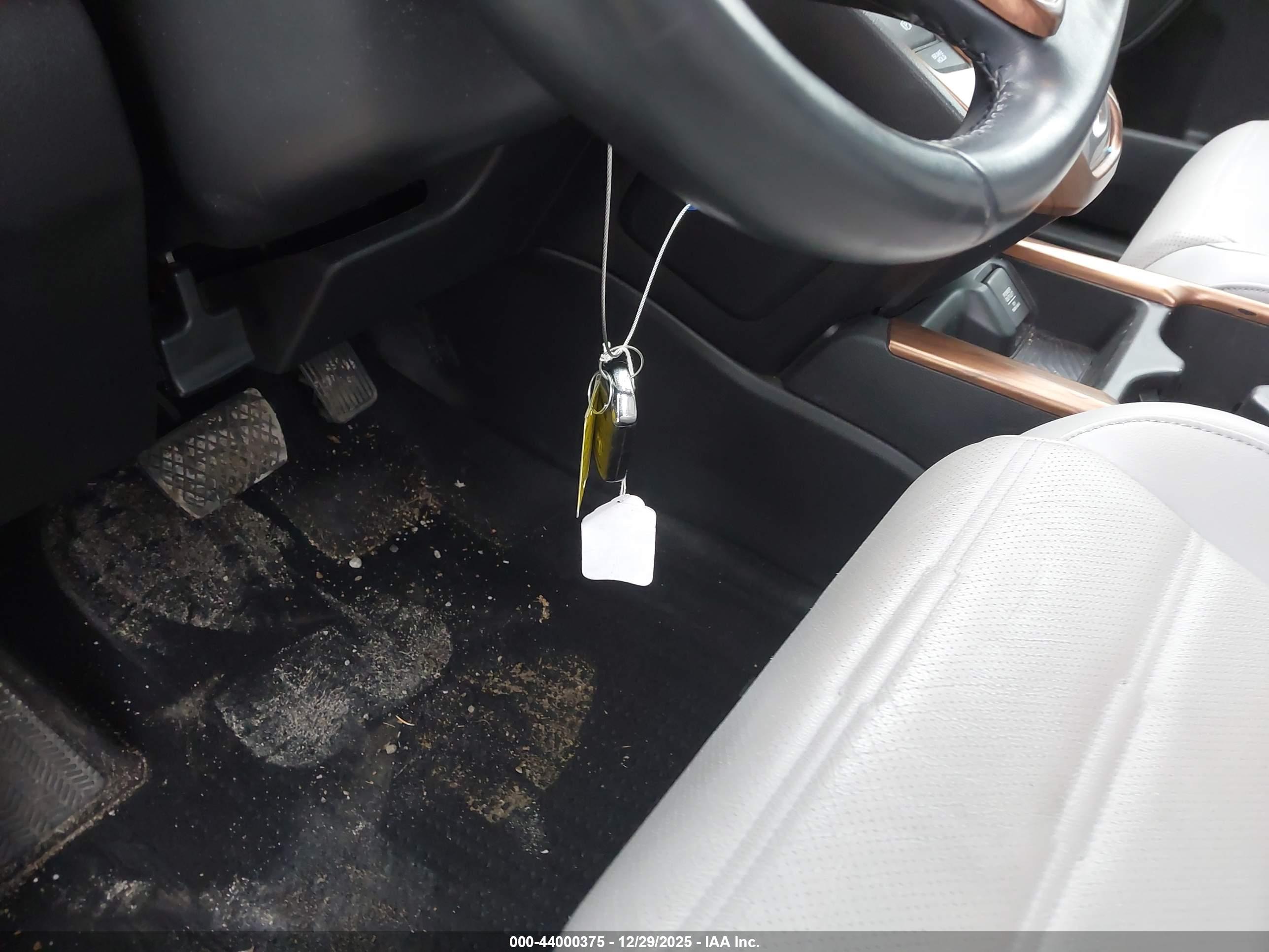 HONDA CR-V image 11