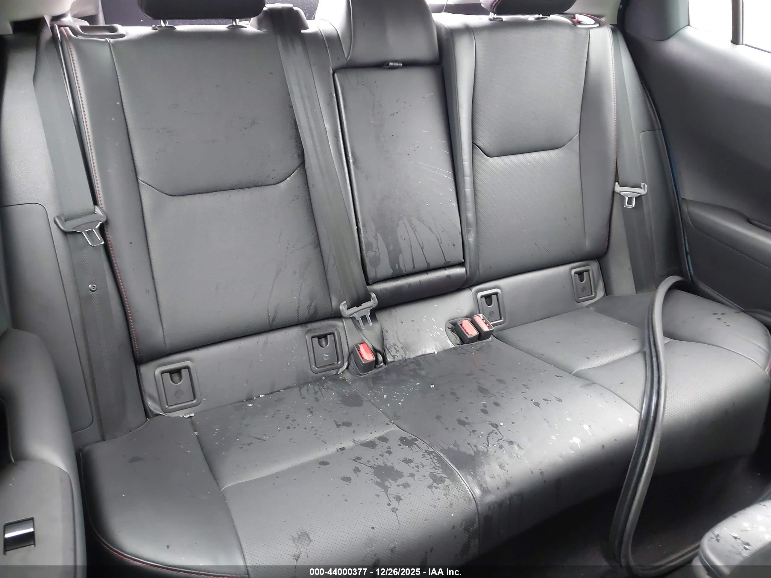 TOYOTA PRIUS image 8