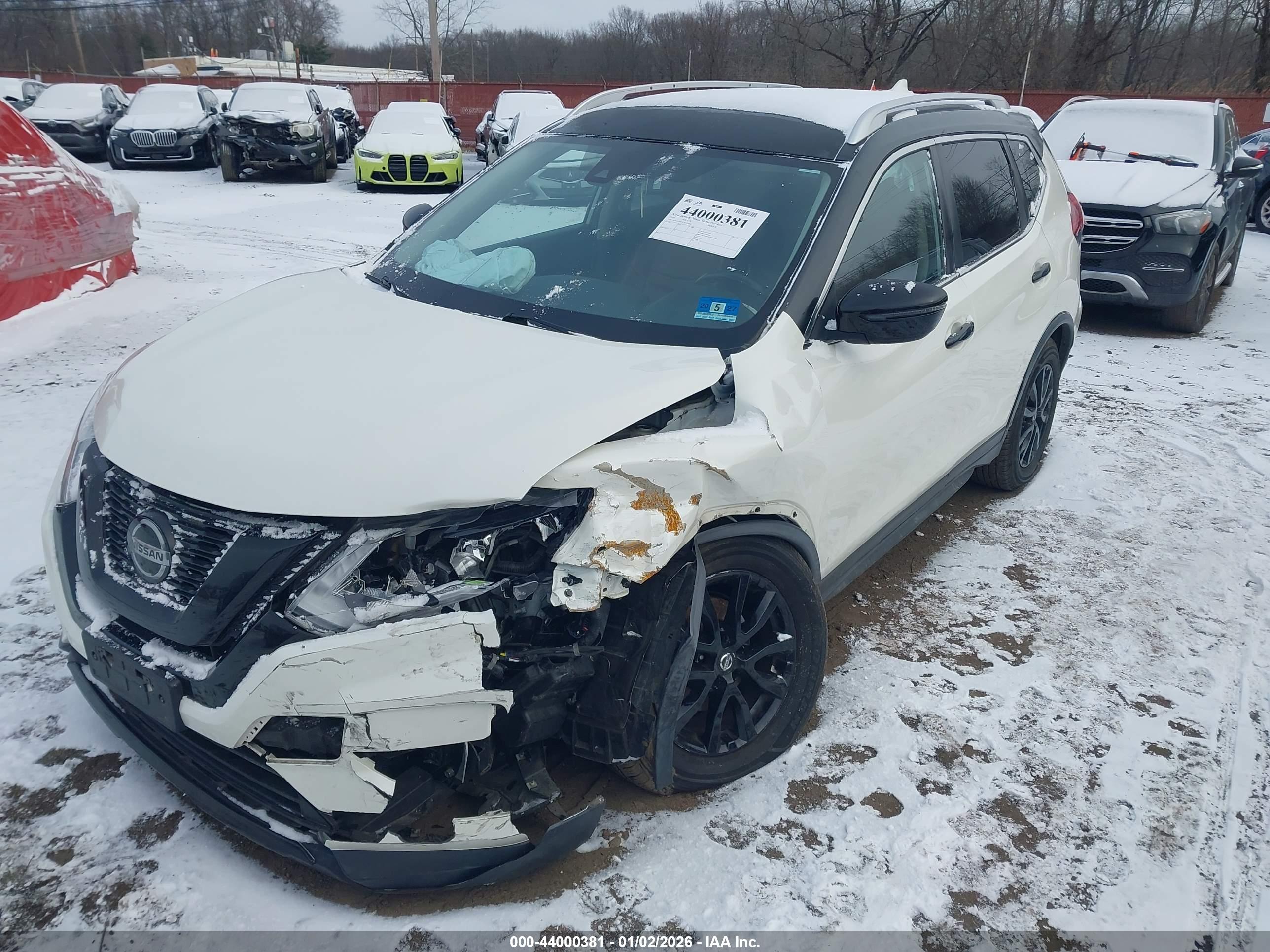 NISSAN ROGUE image 6
