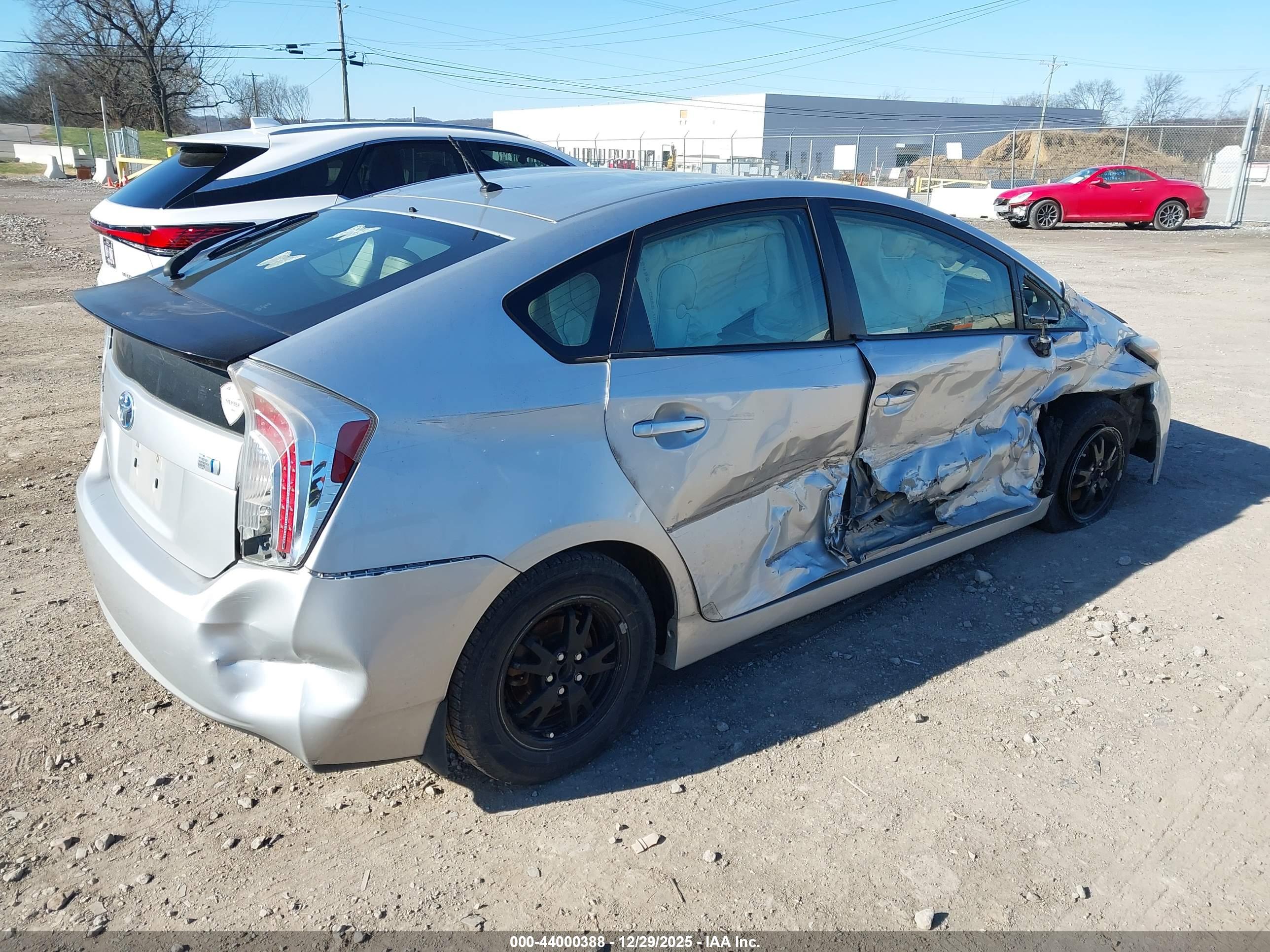 TOYOTA PRIUS image 4