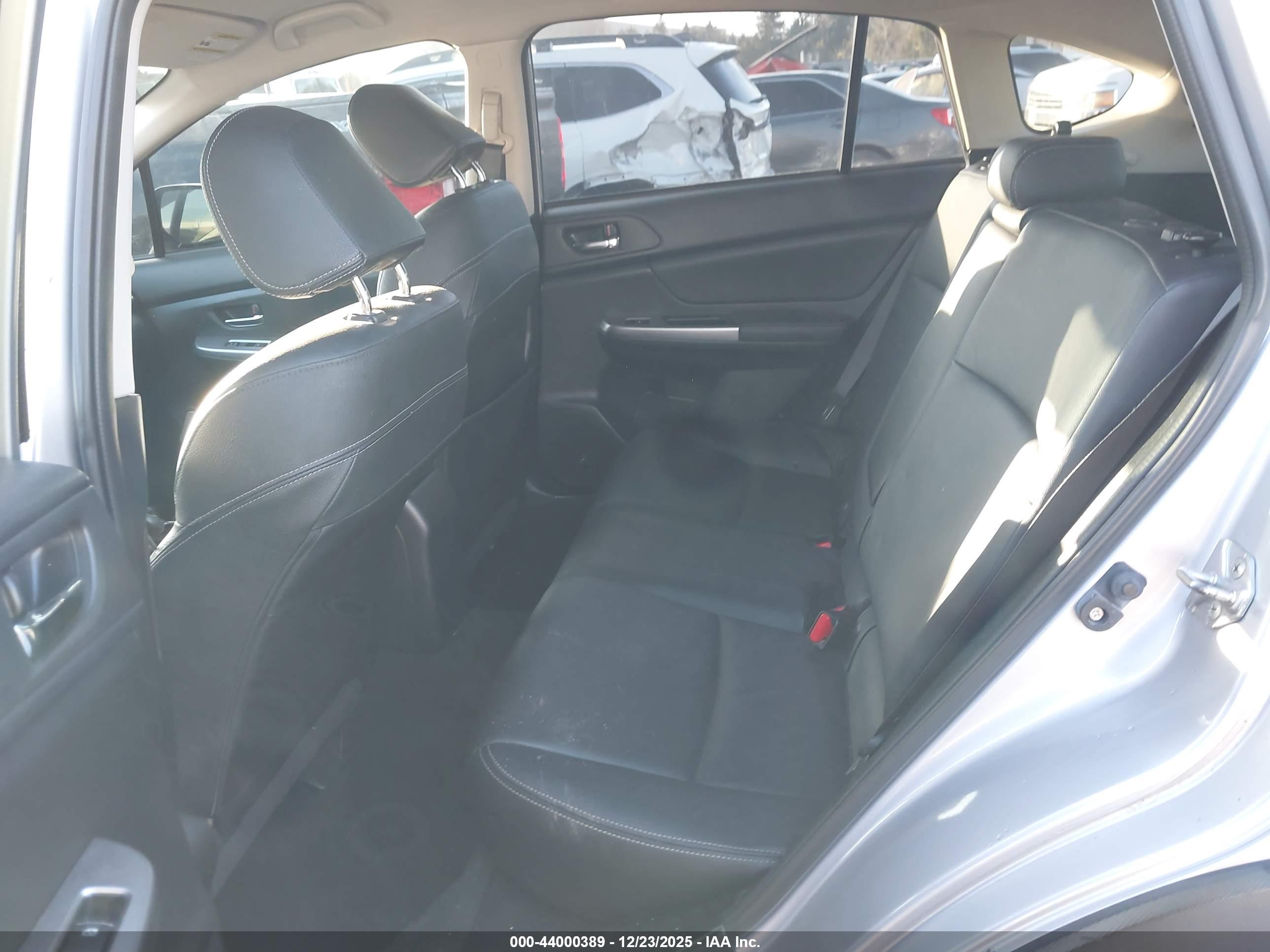 SUBARU XV image 8