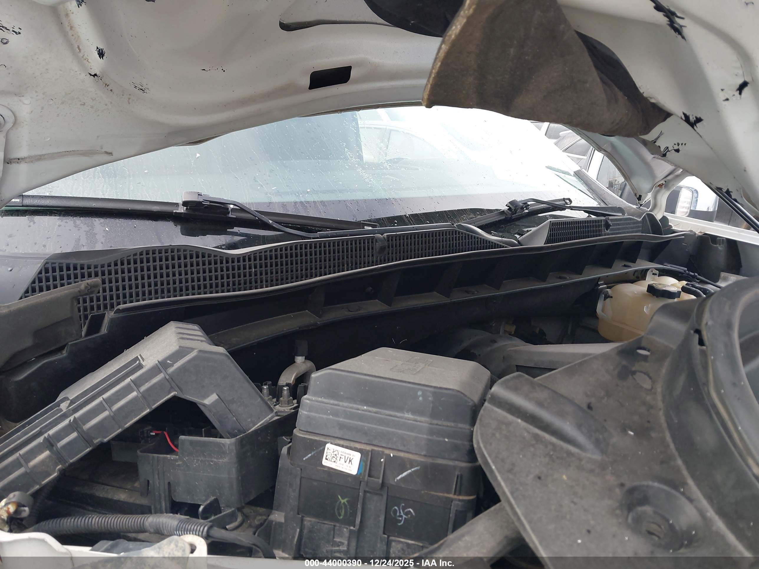 GMC SIERRA image 10