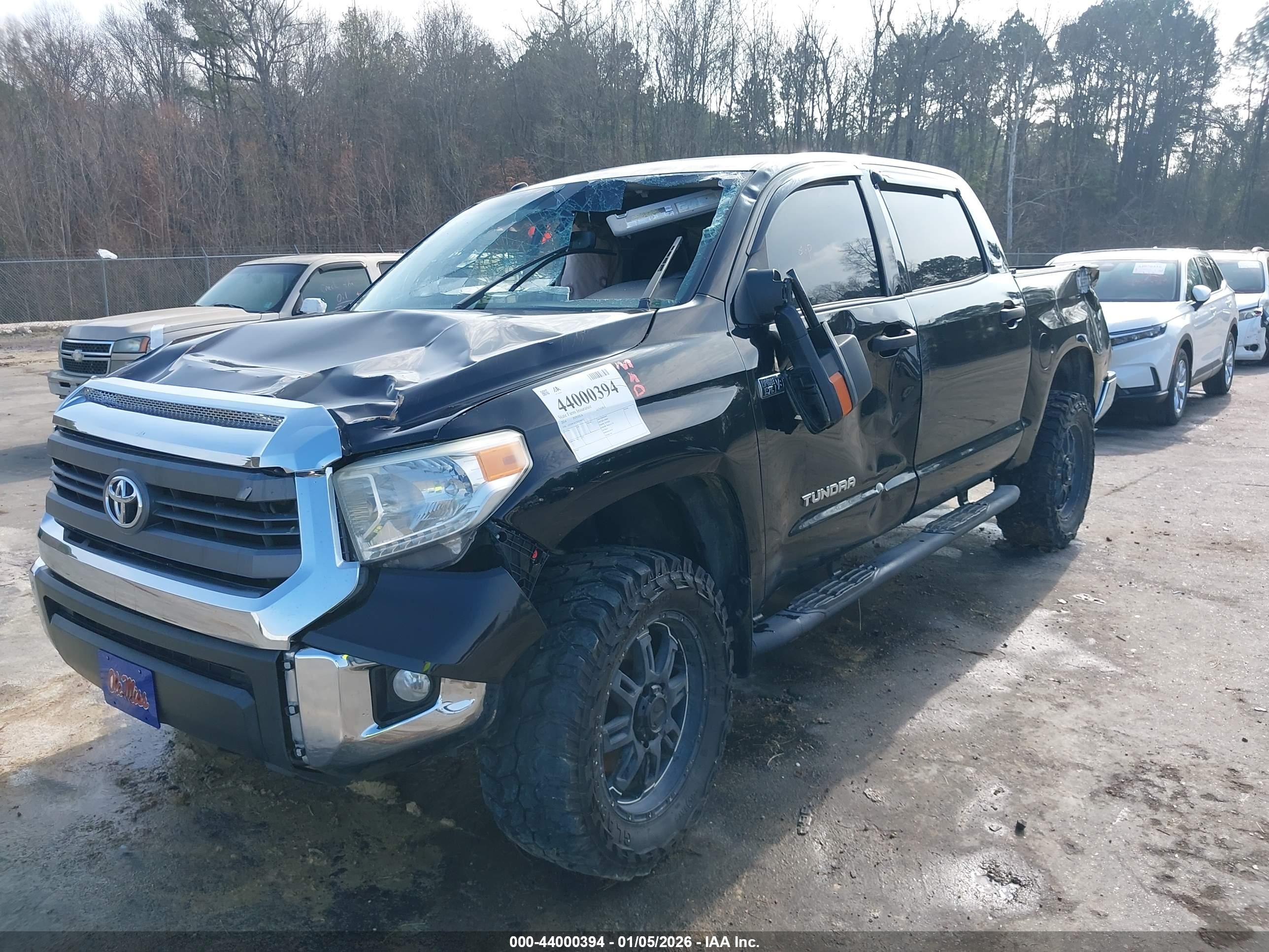 TOYOTA TUNDRA image 6