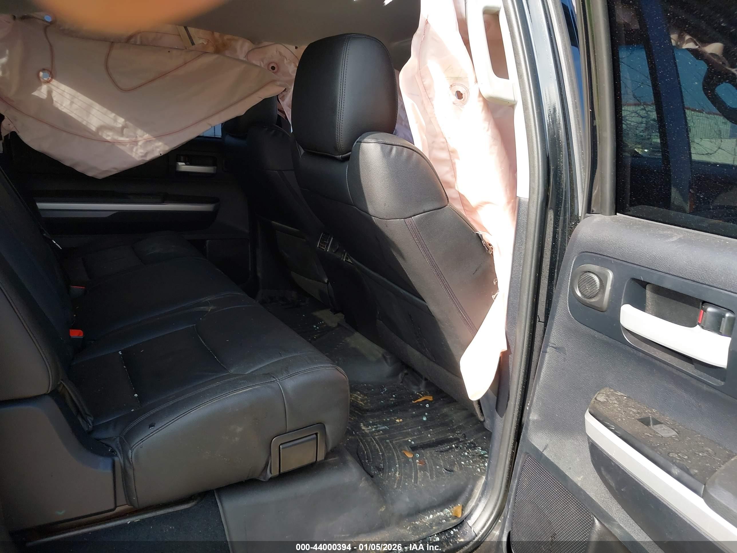 TOYOTA TUNDRA image 8