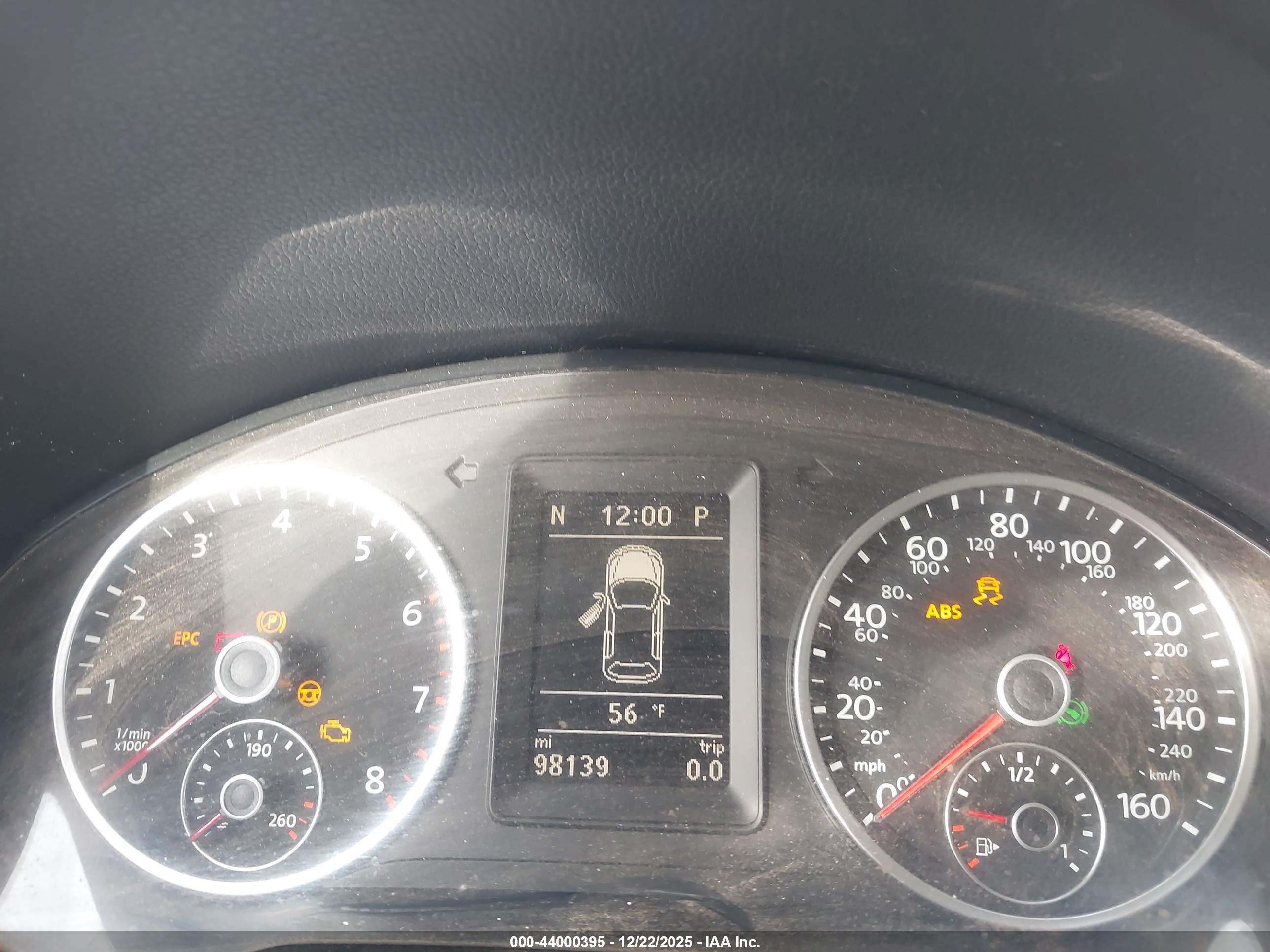 VOLKSWAGEN TIGUAN image 7