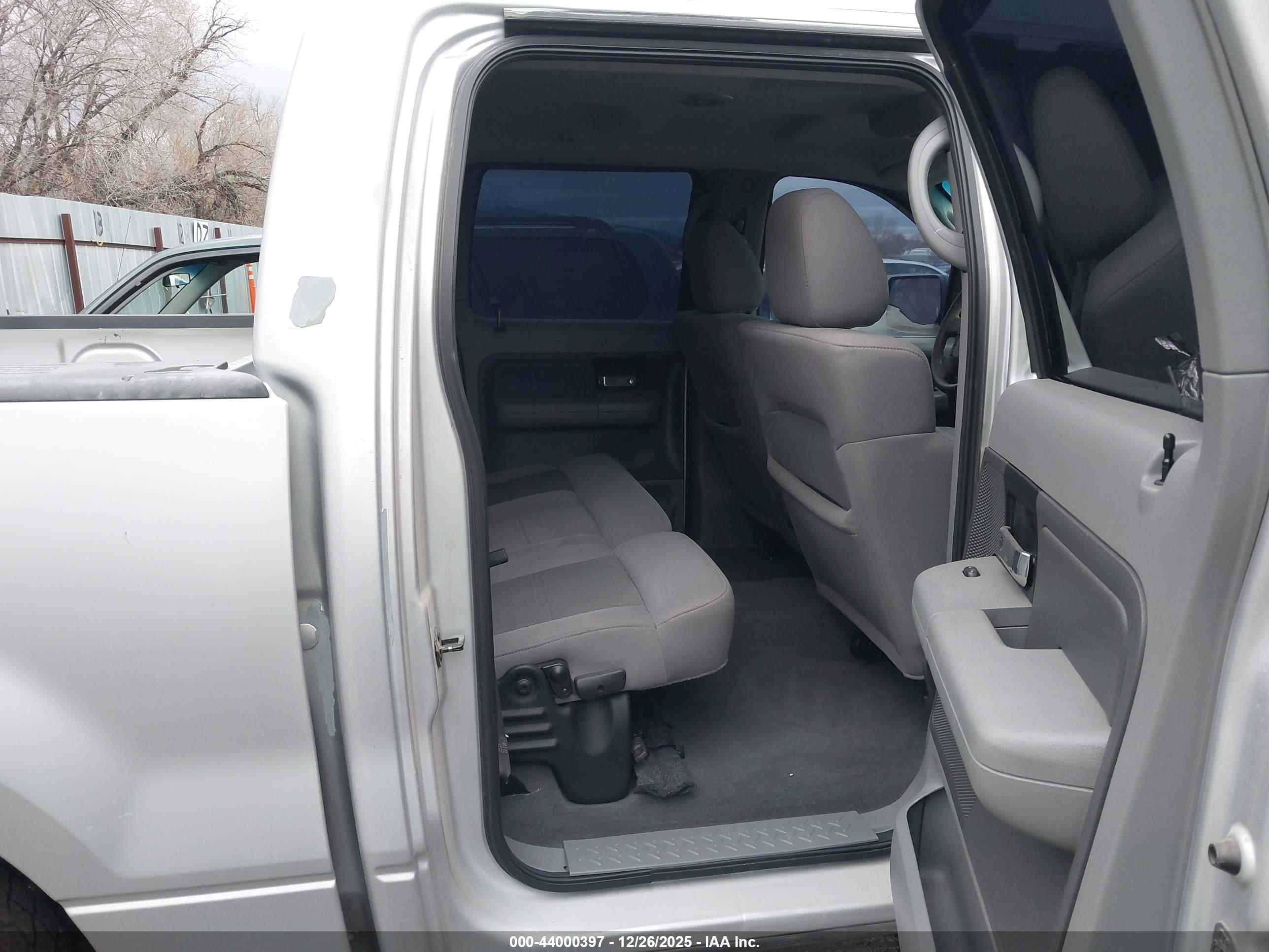 FORD F-150 image 8