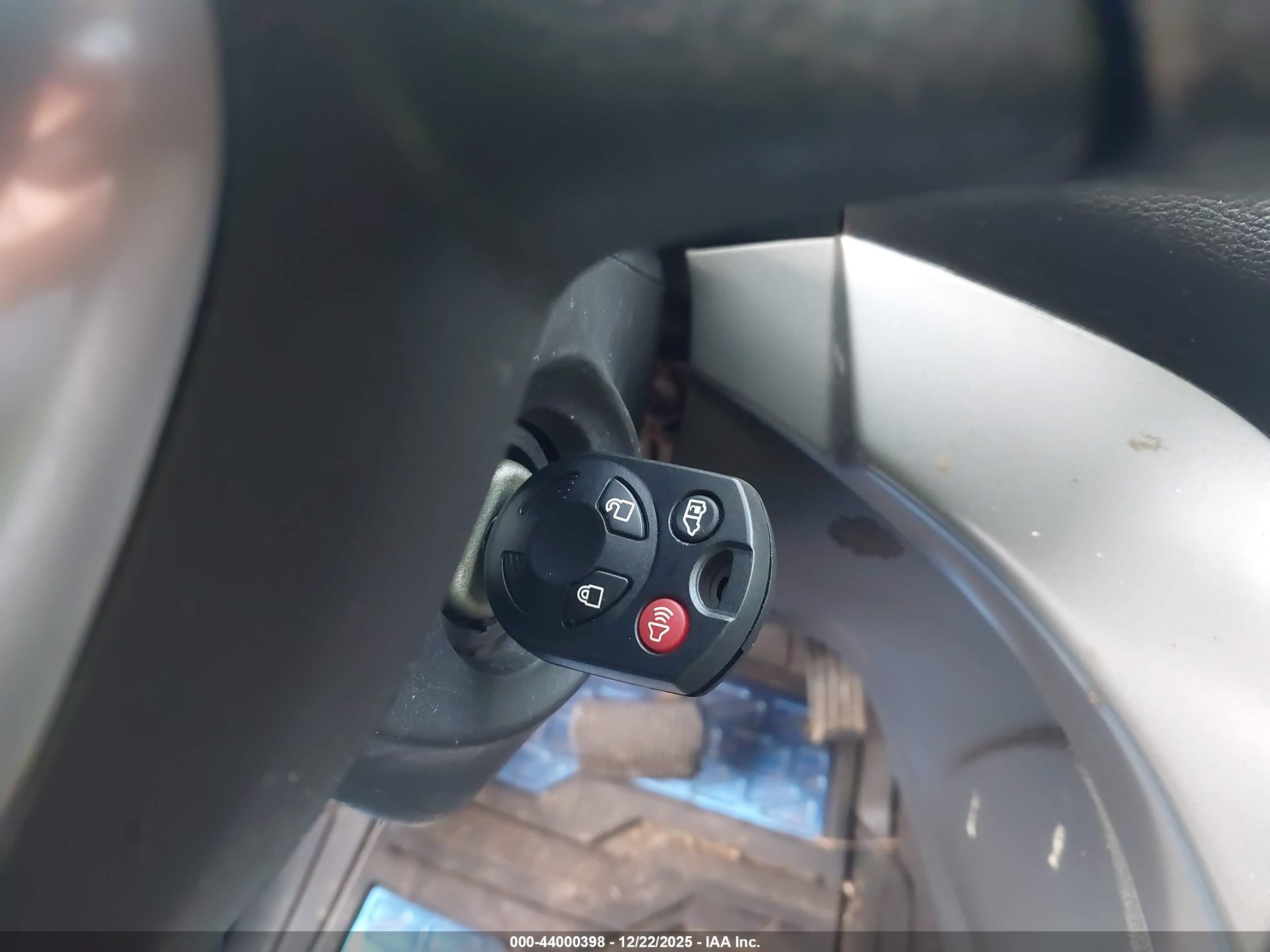 FORD ESCAPE image 11