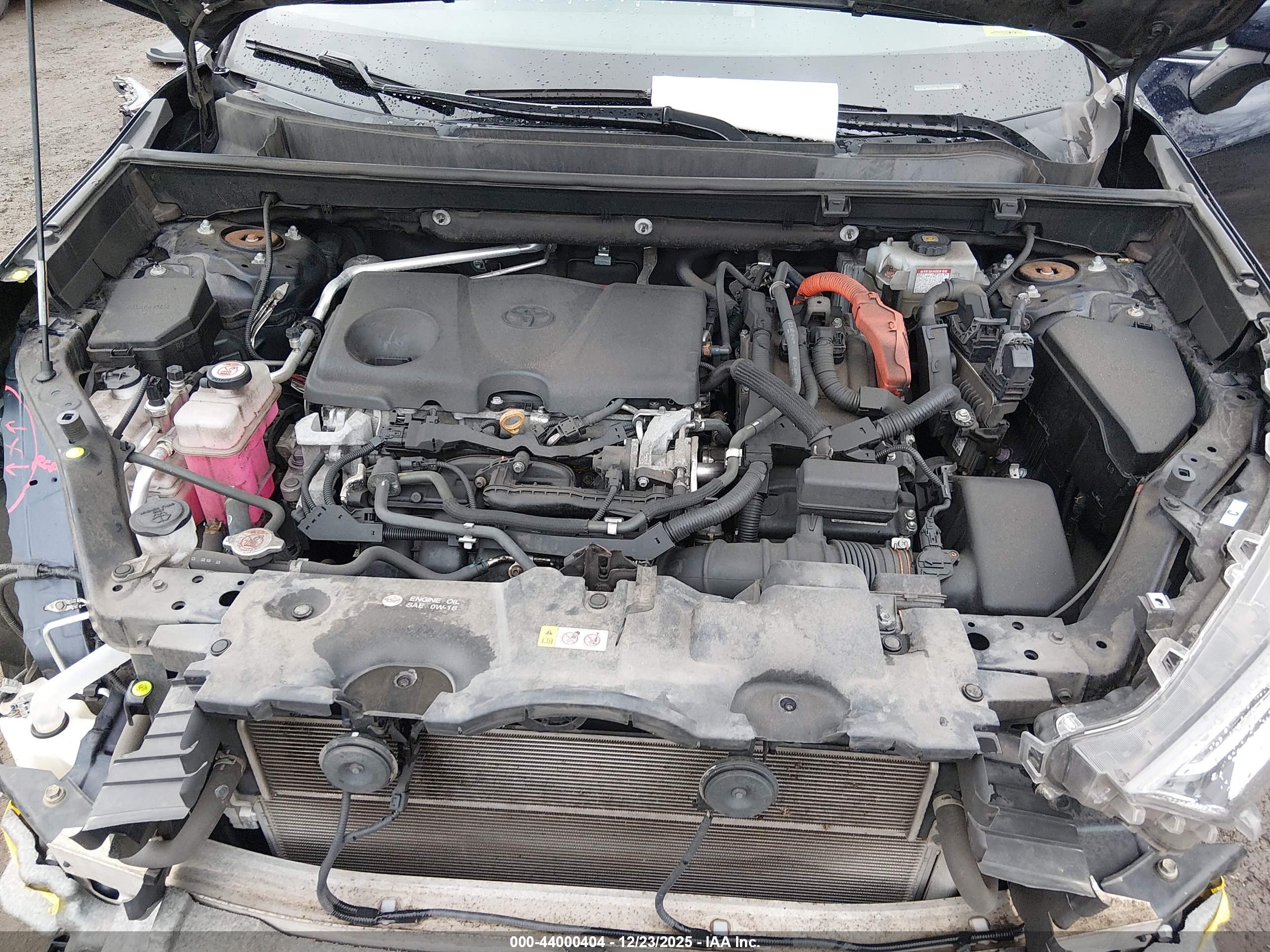 TOYOTA RAV4 image 10