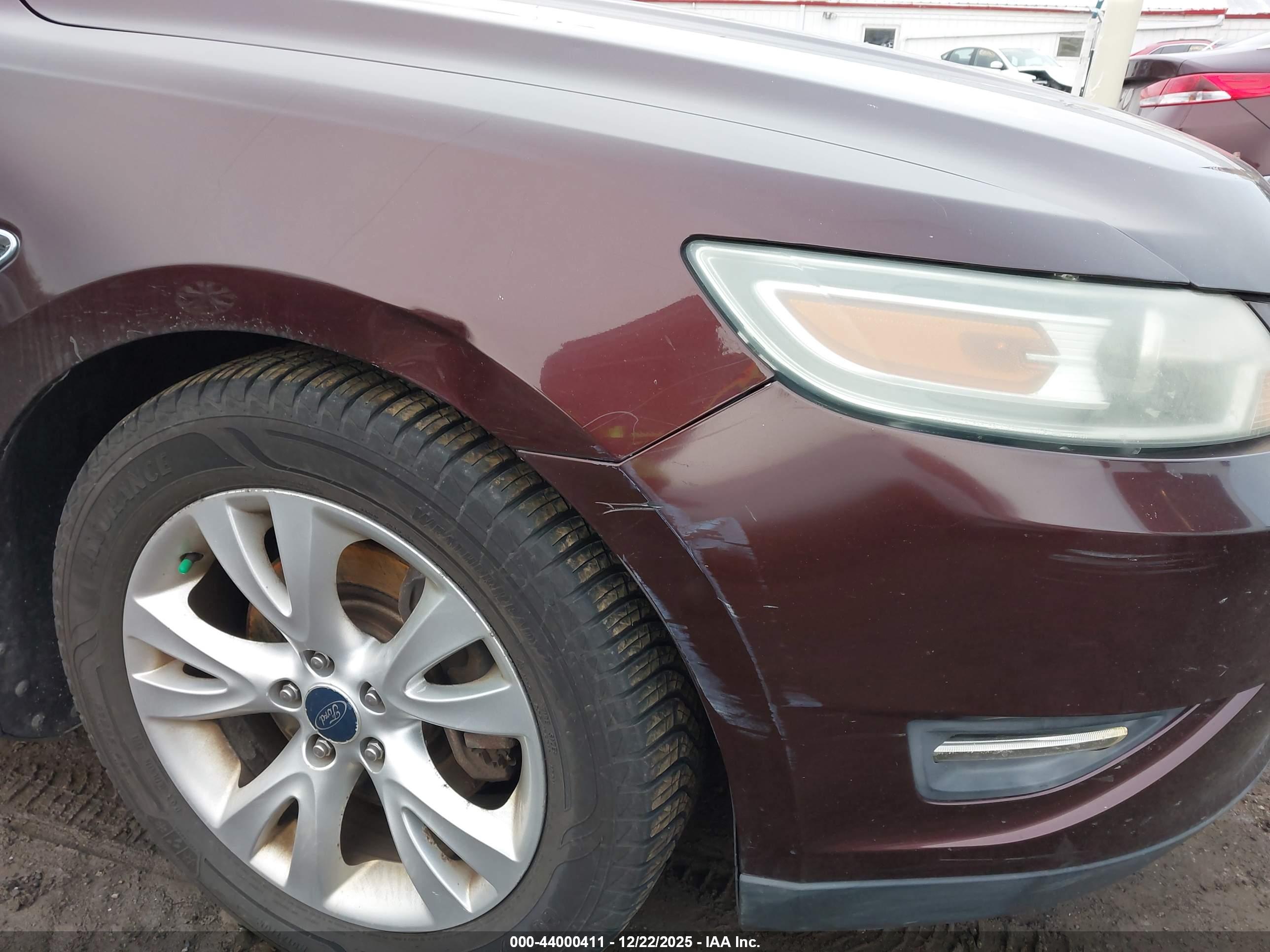 FORD TAURUS image 6