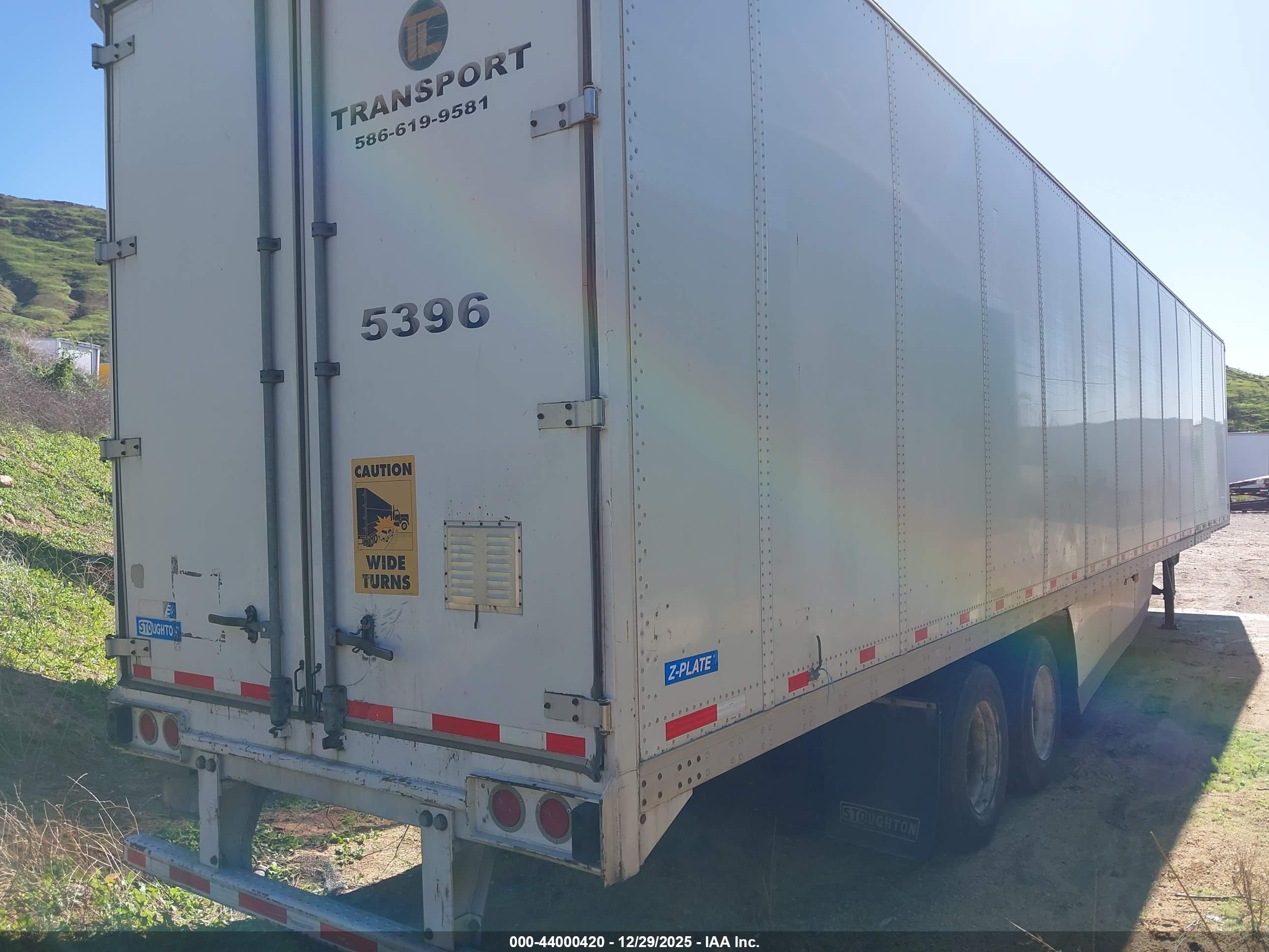 STOUGHTON TRAILERS image 4