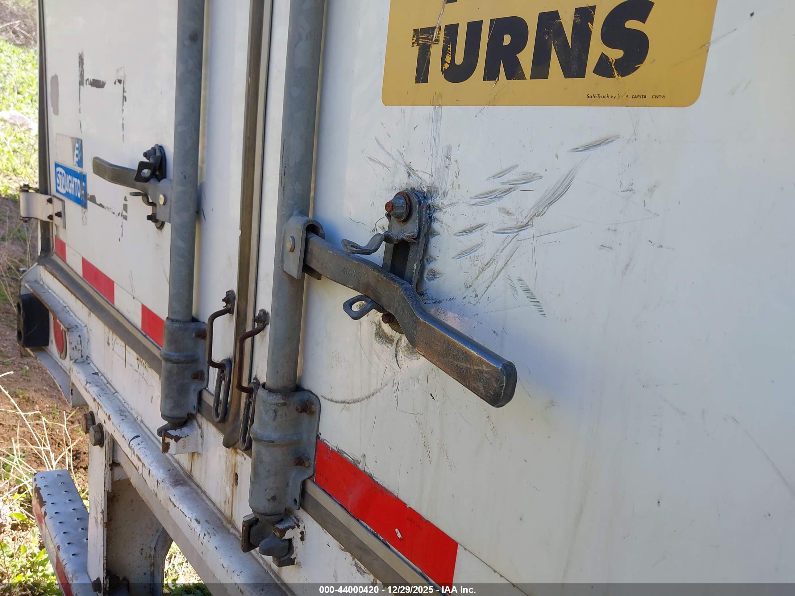 STOUGHTON TRAILERS image 6