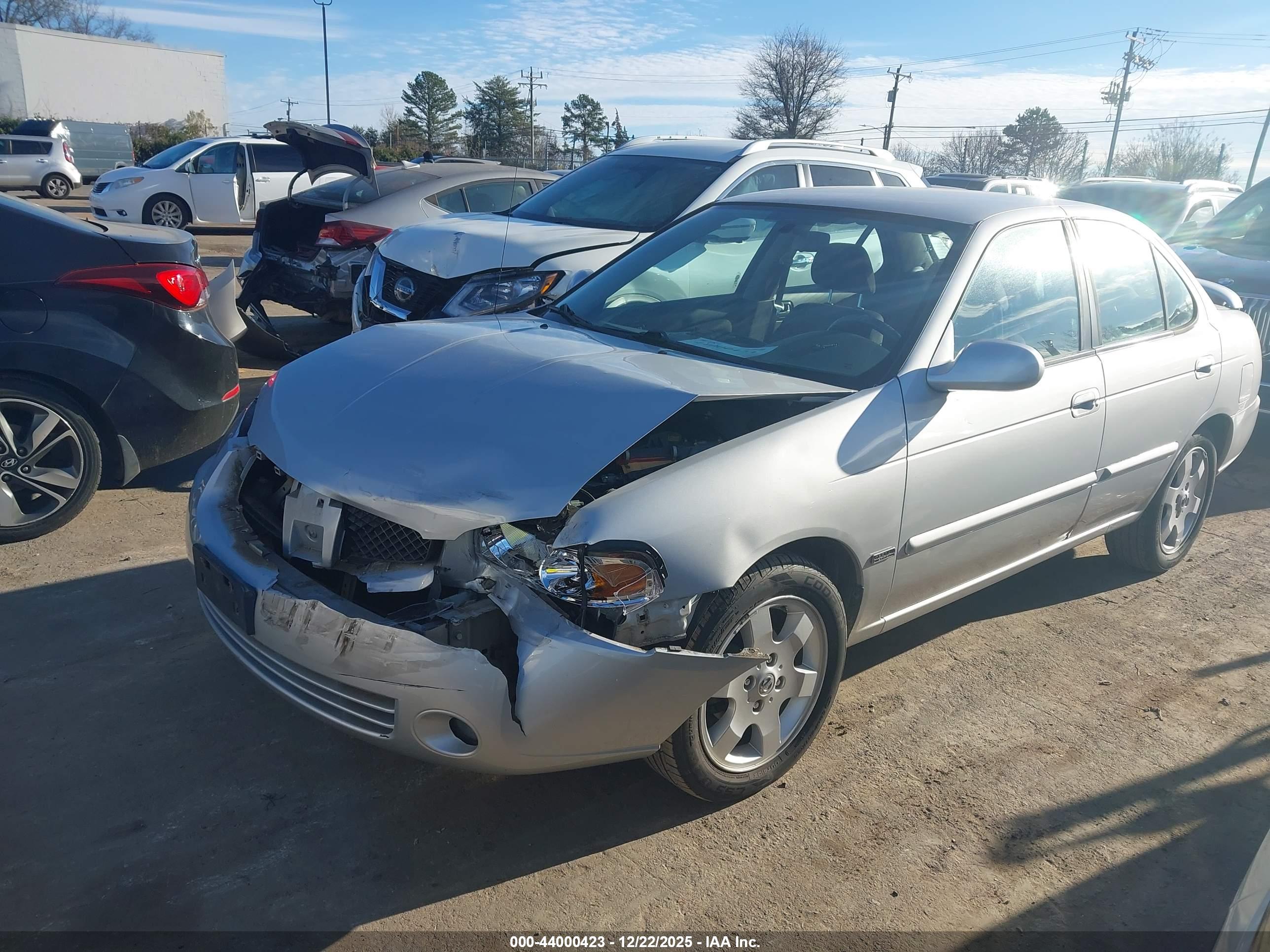 NISSAN SENTRA image 2