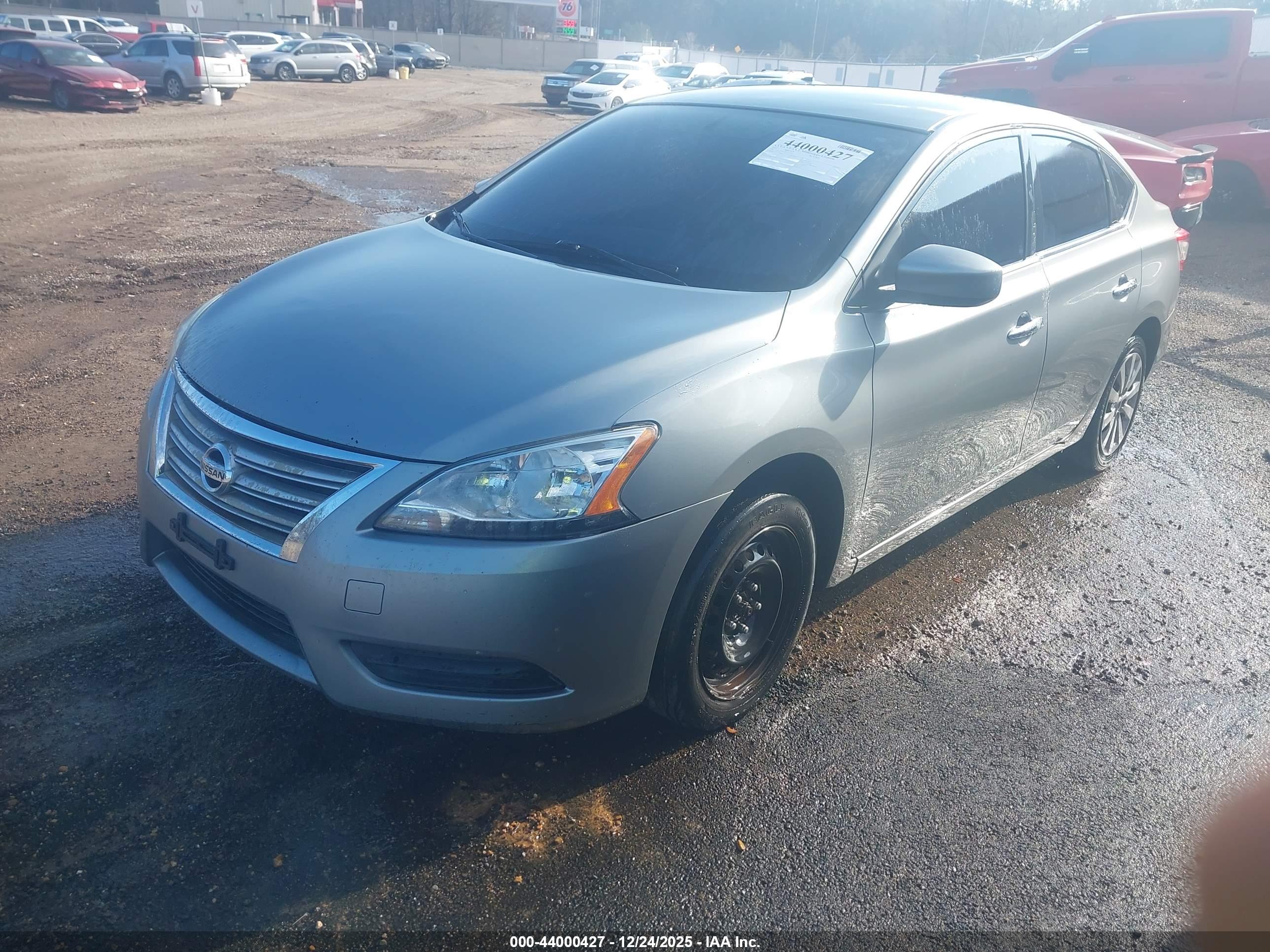 NISSAN SENTRA image 2