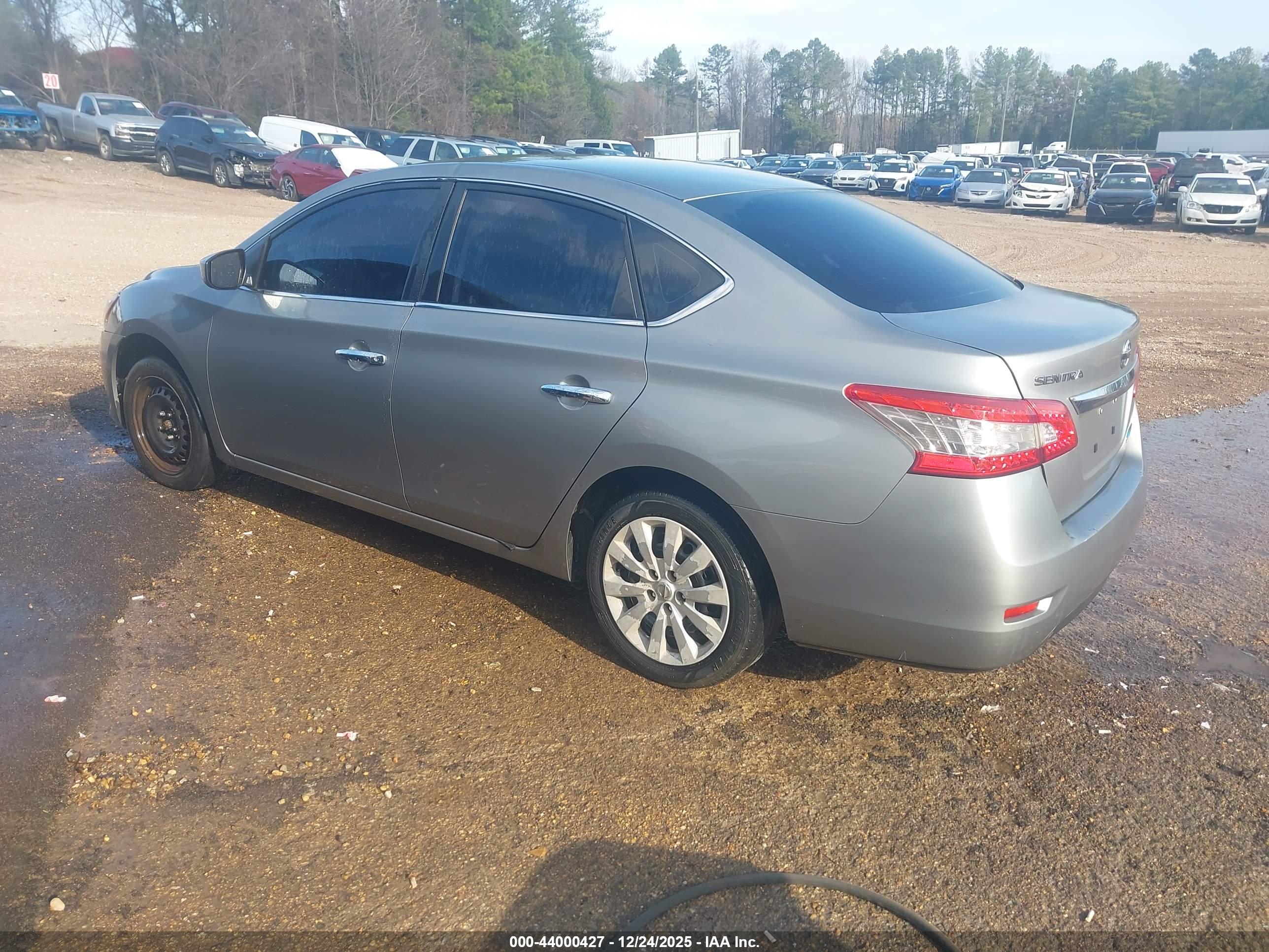 NISSAN SENTRA image 3