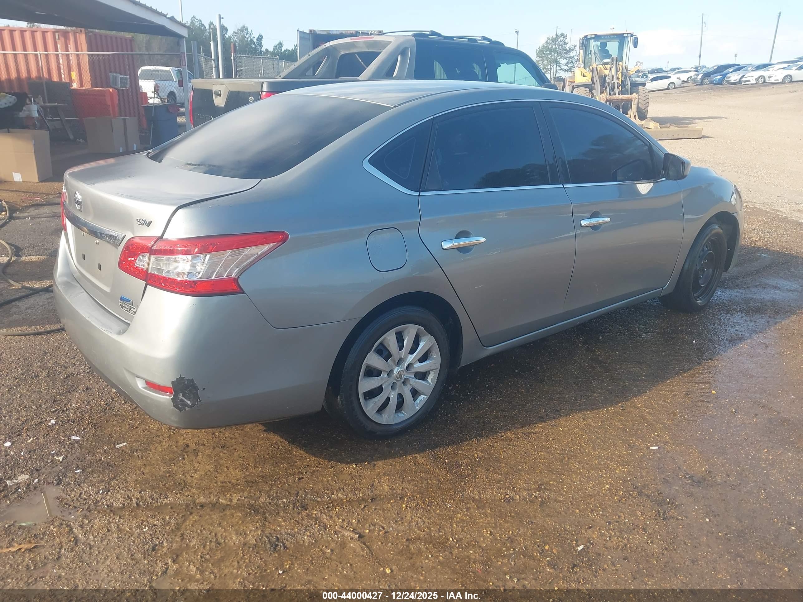 NISSAN SENTRA image 4