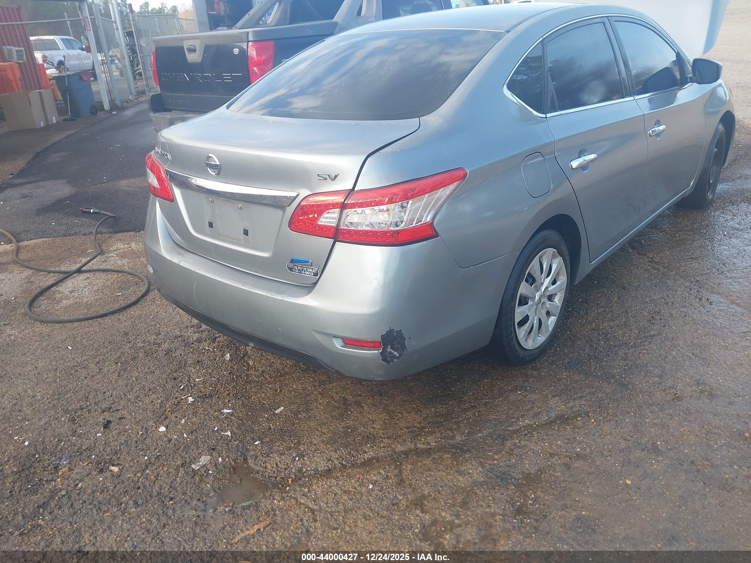 NISSAN SENTRA image 6