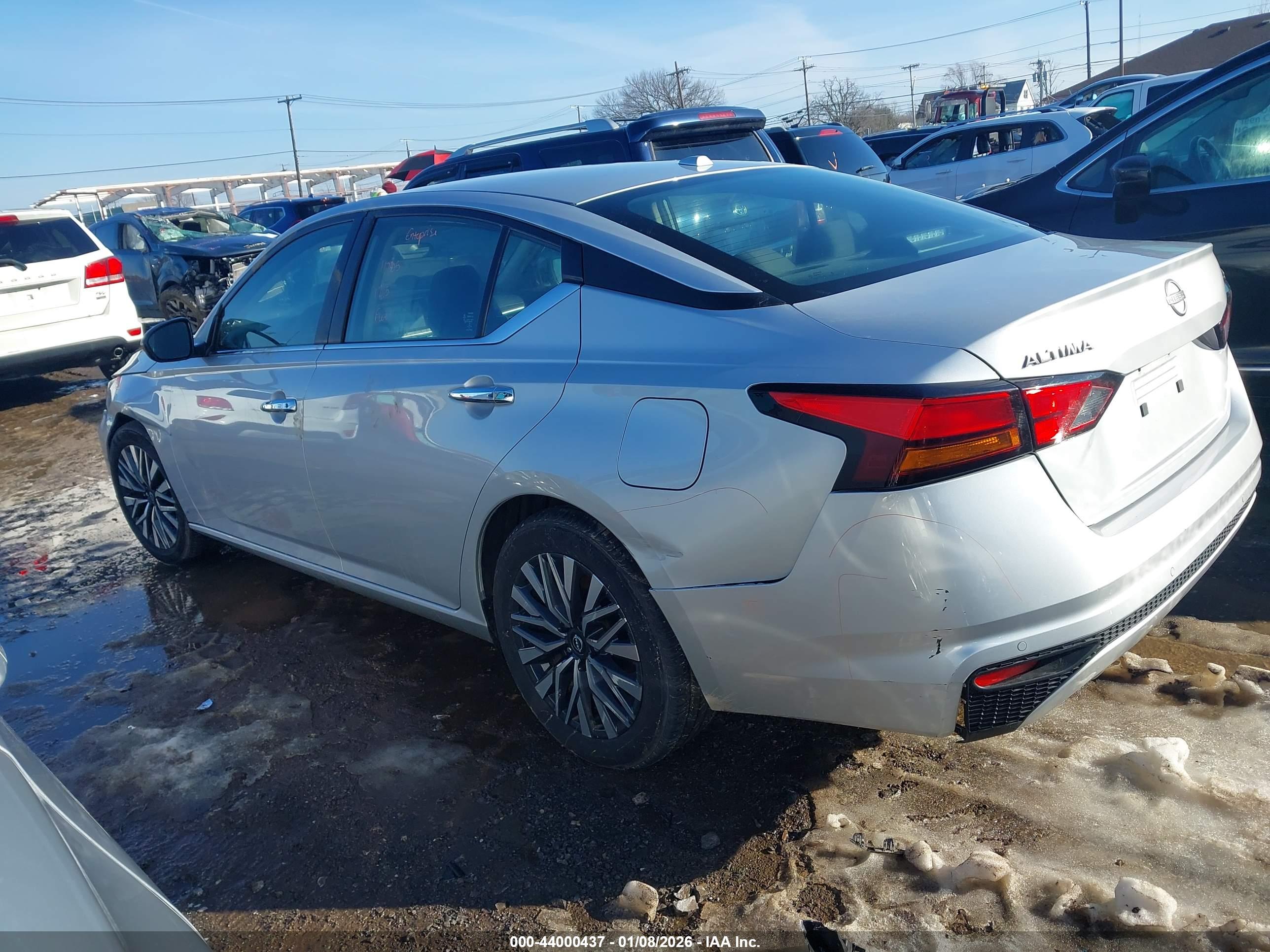 NISSAN ALTIMA image 3
