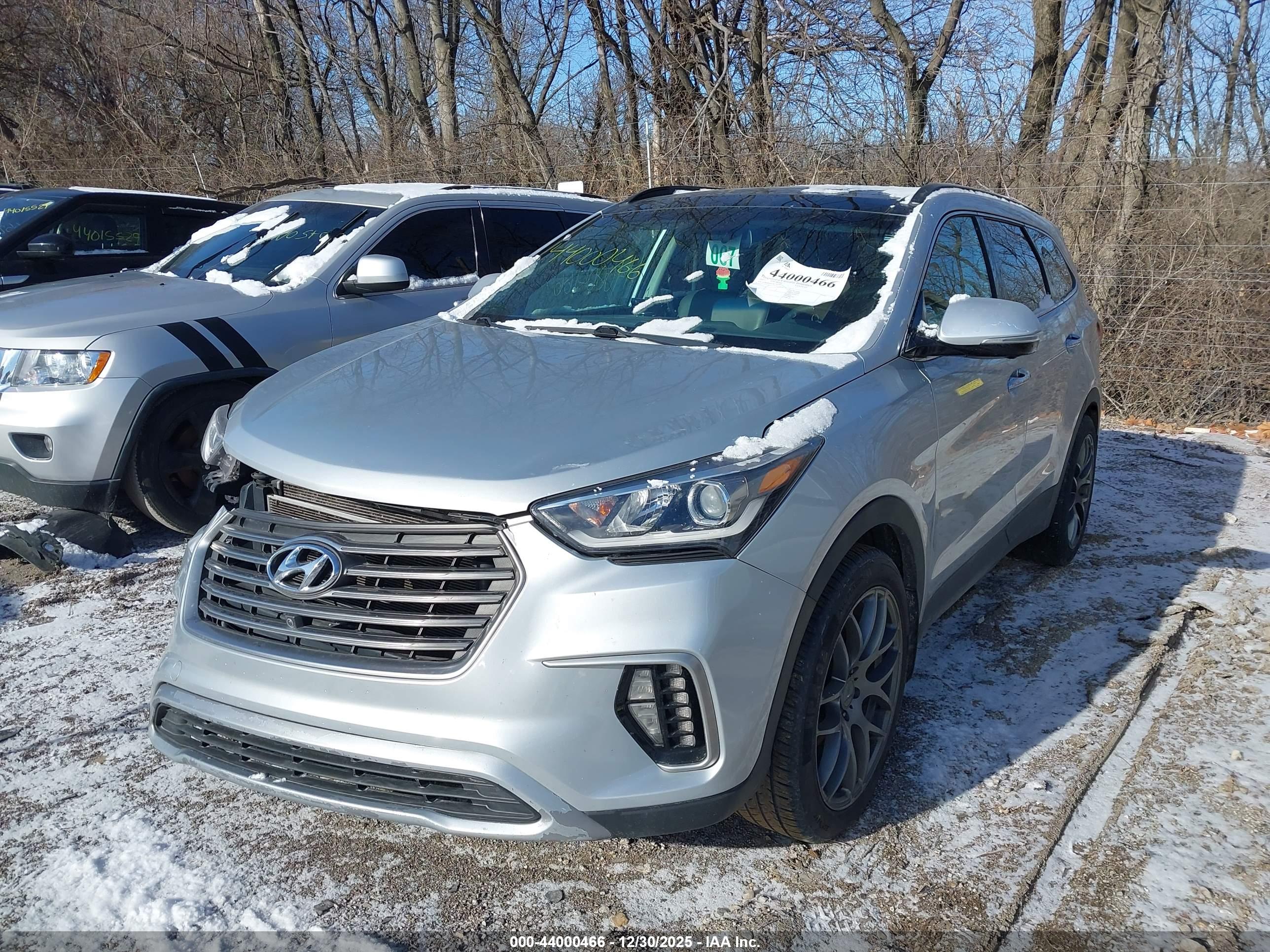 HYUNDAI SANTA image 2