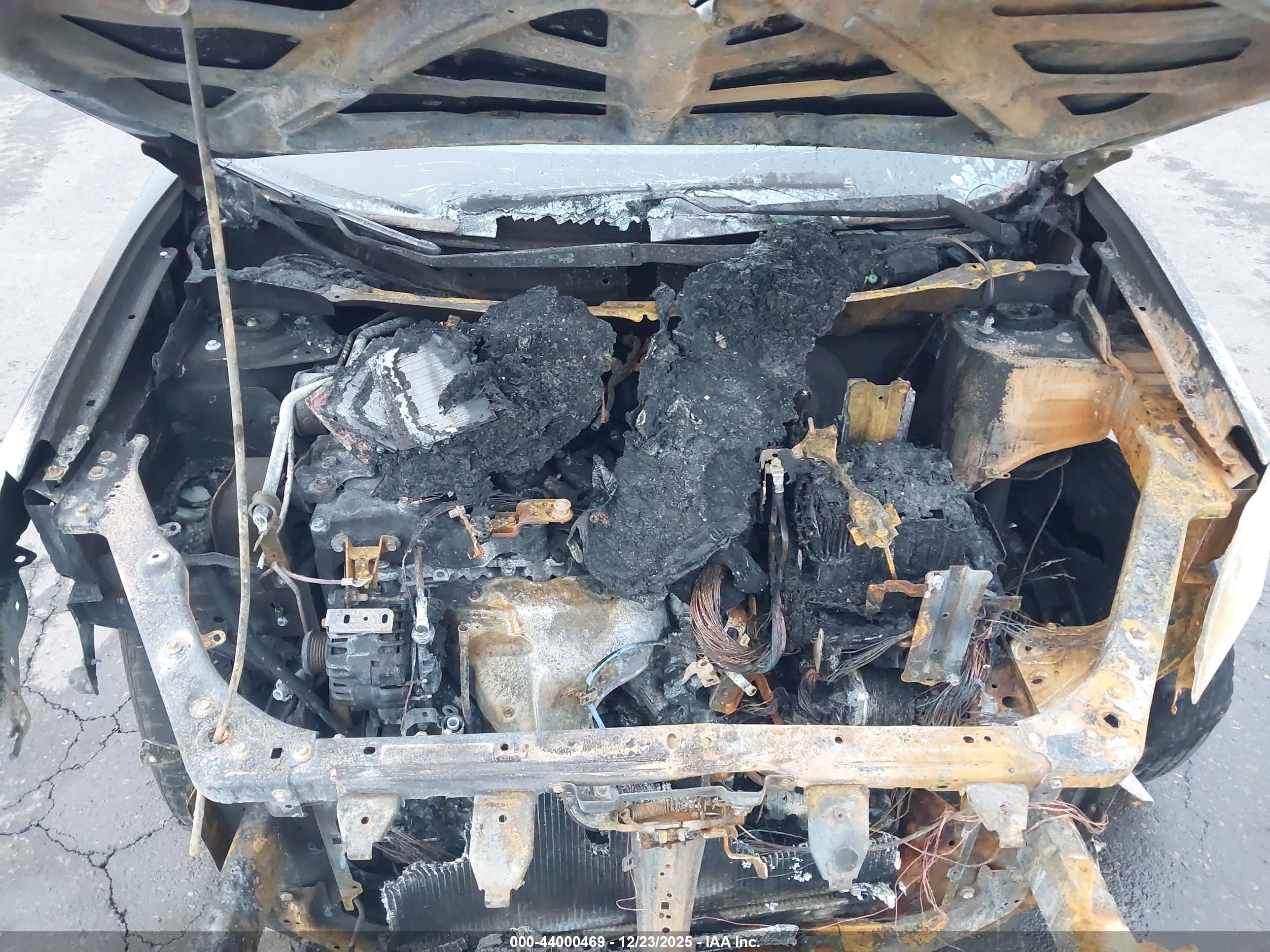 NISSAN ROGUE image 10
