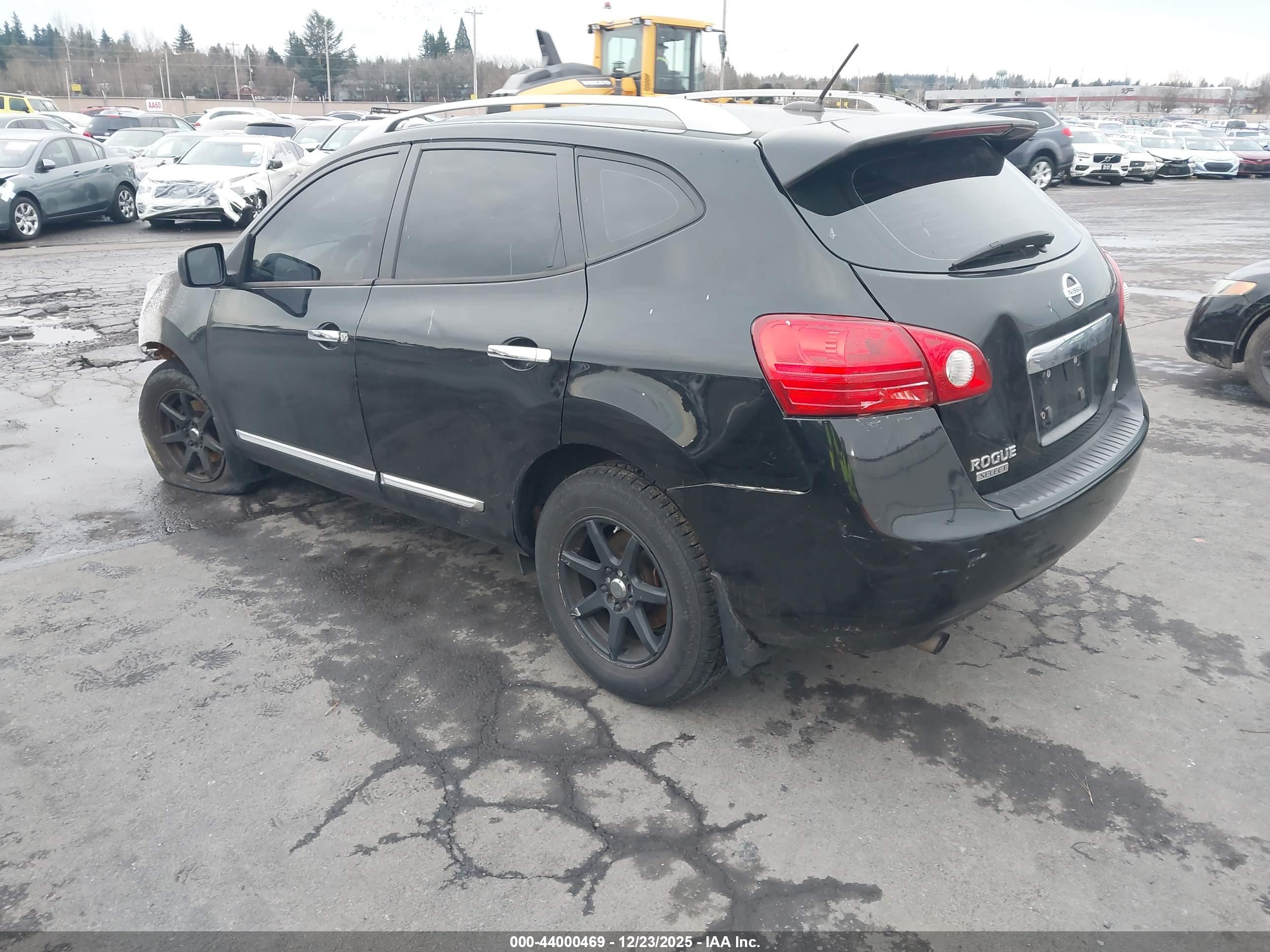 NISSAN ROGUE image 3