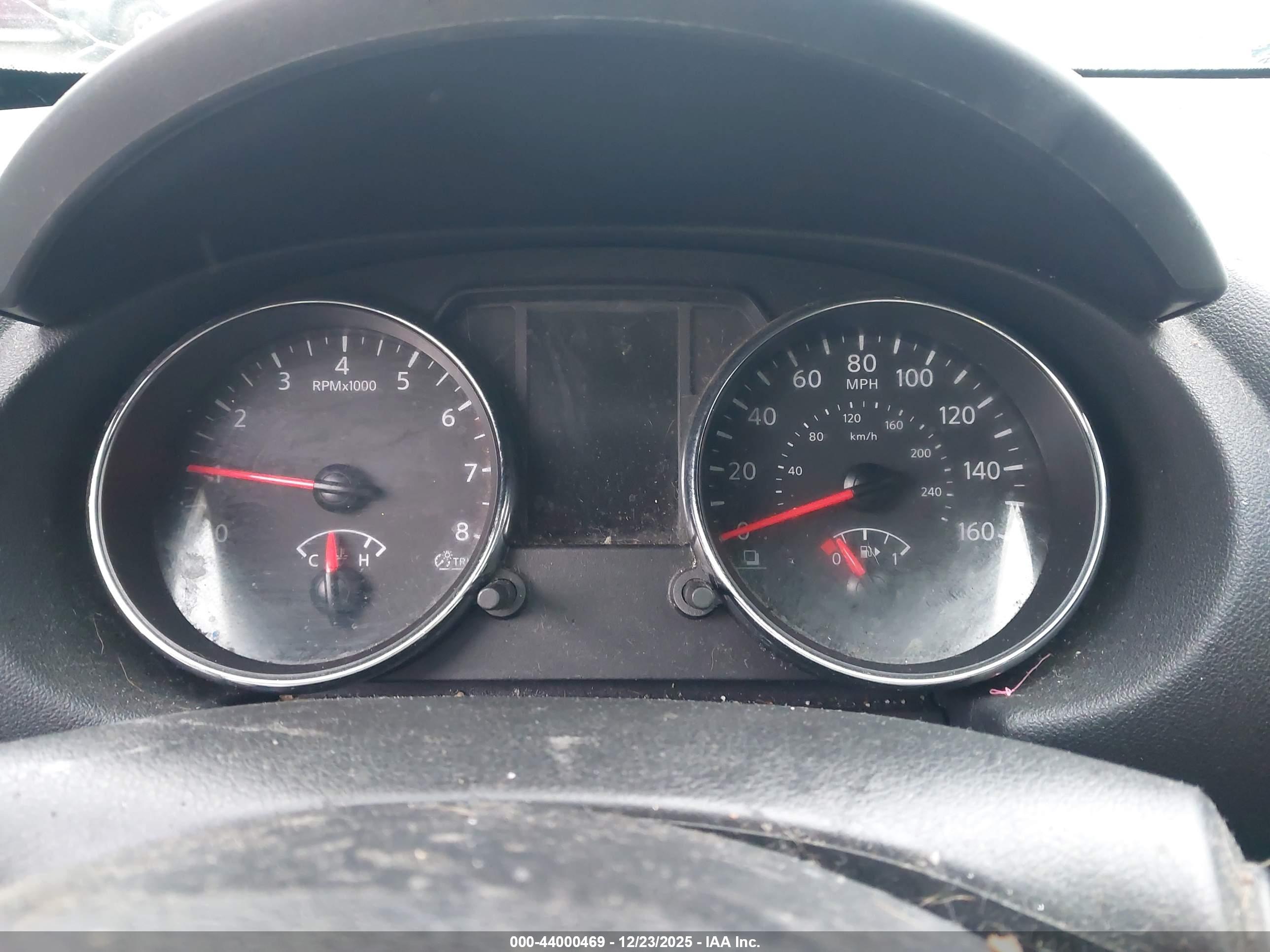 NISSAN ROGUE image 7