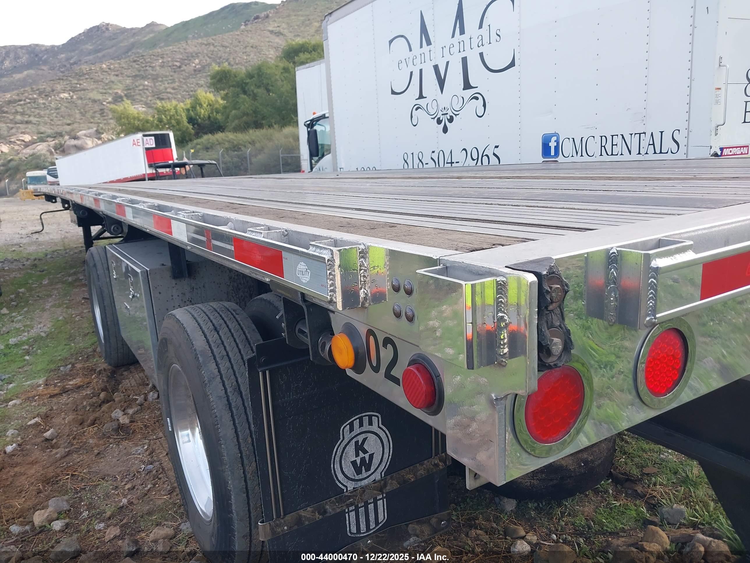 UTILITY TRAILER image 3