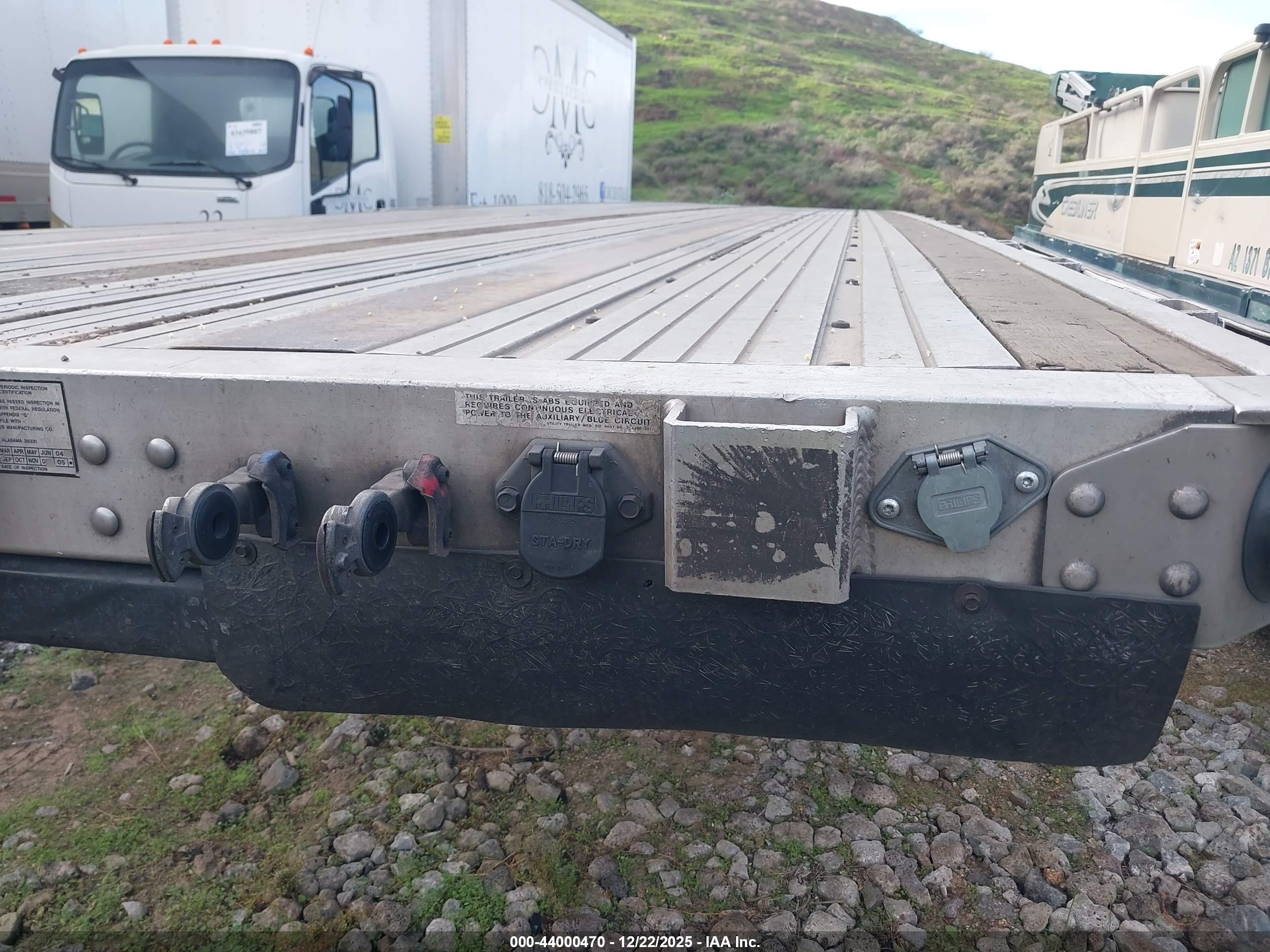 UTILITY TRAILER image 7