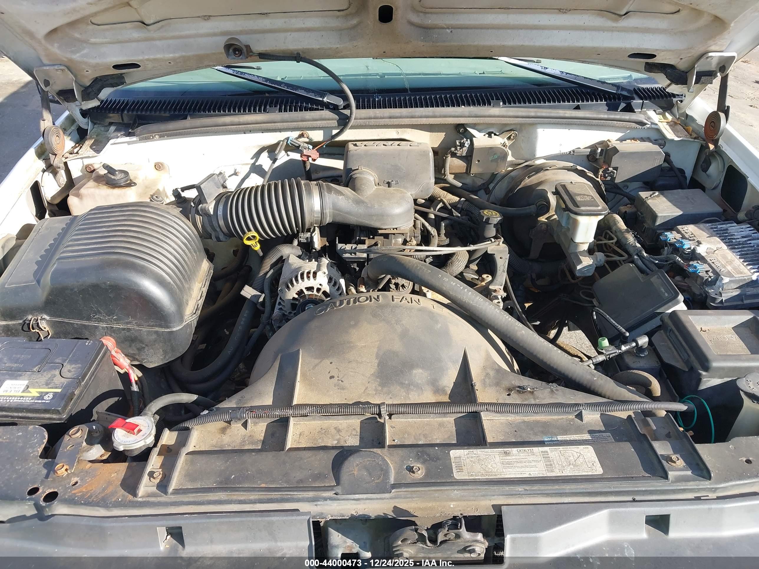 CHEVROLET C1500 image 10