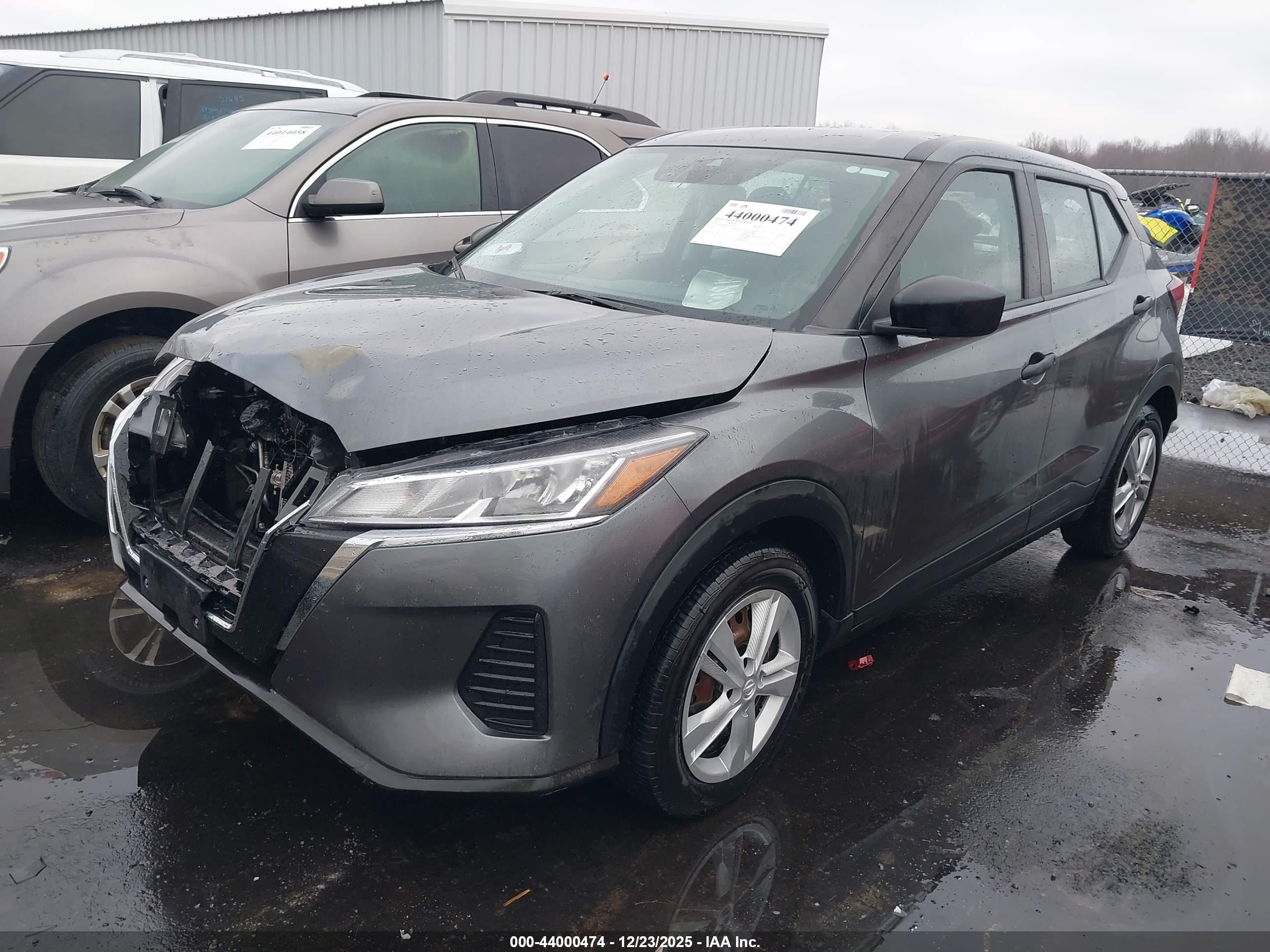 NISSAN KICKS image 2