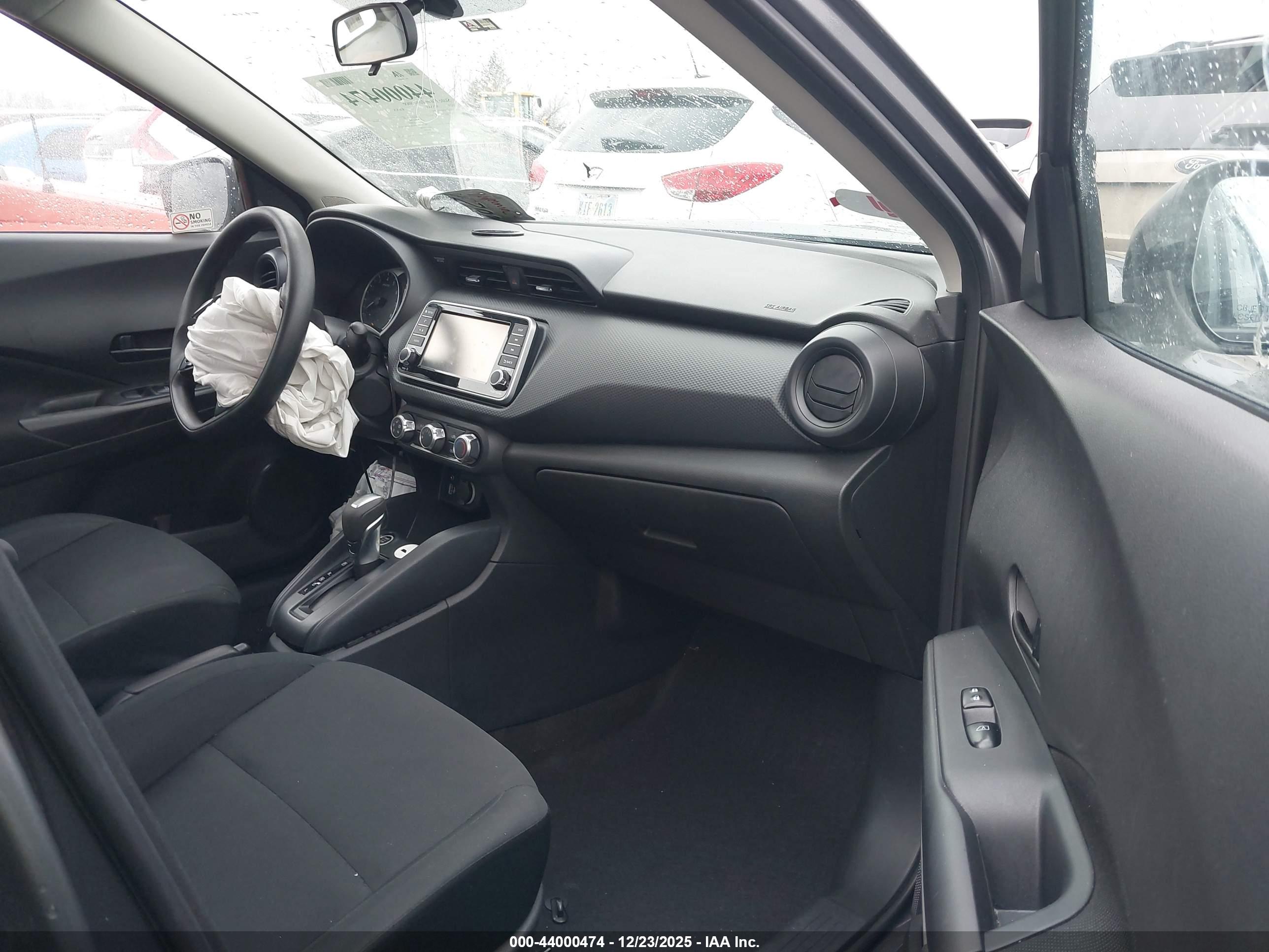 NISSAN KICKS image 5