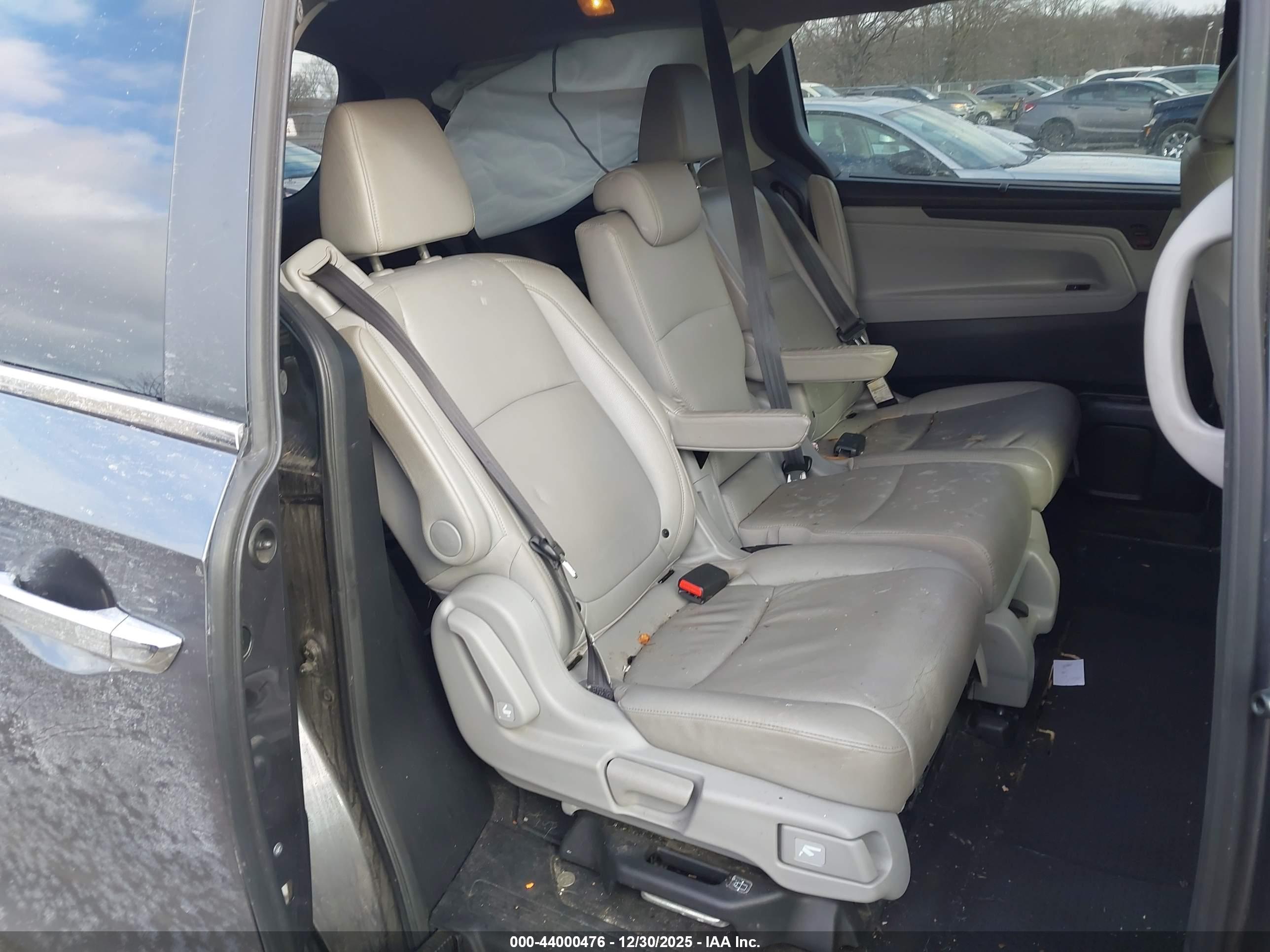 HONDA ODYSSEY image 8