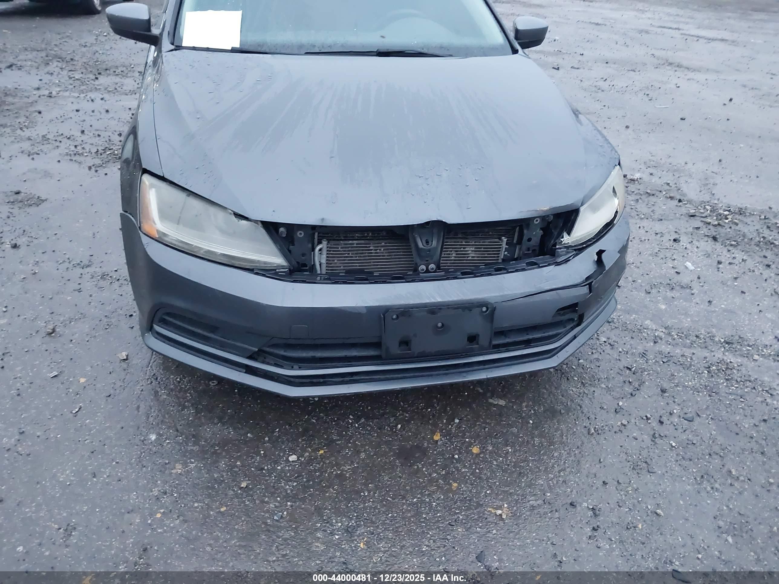 VOLKSWAGEN JETTA image 6