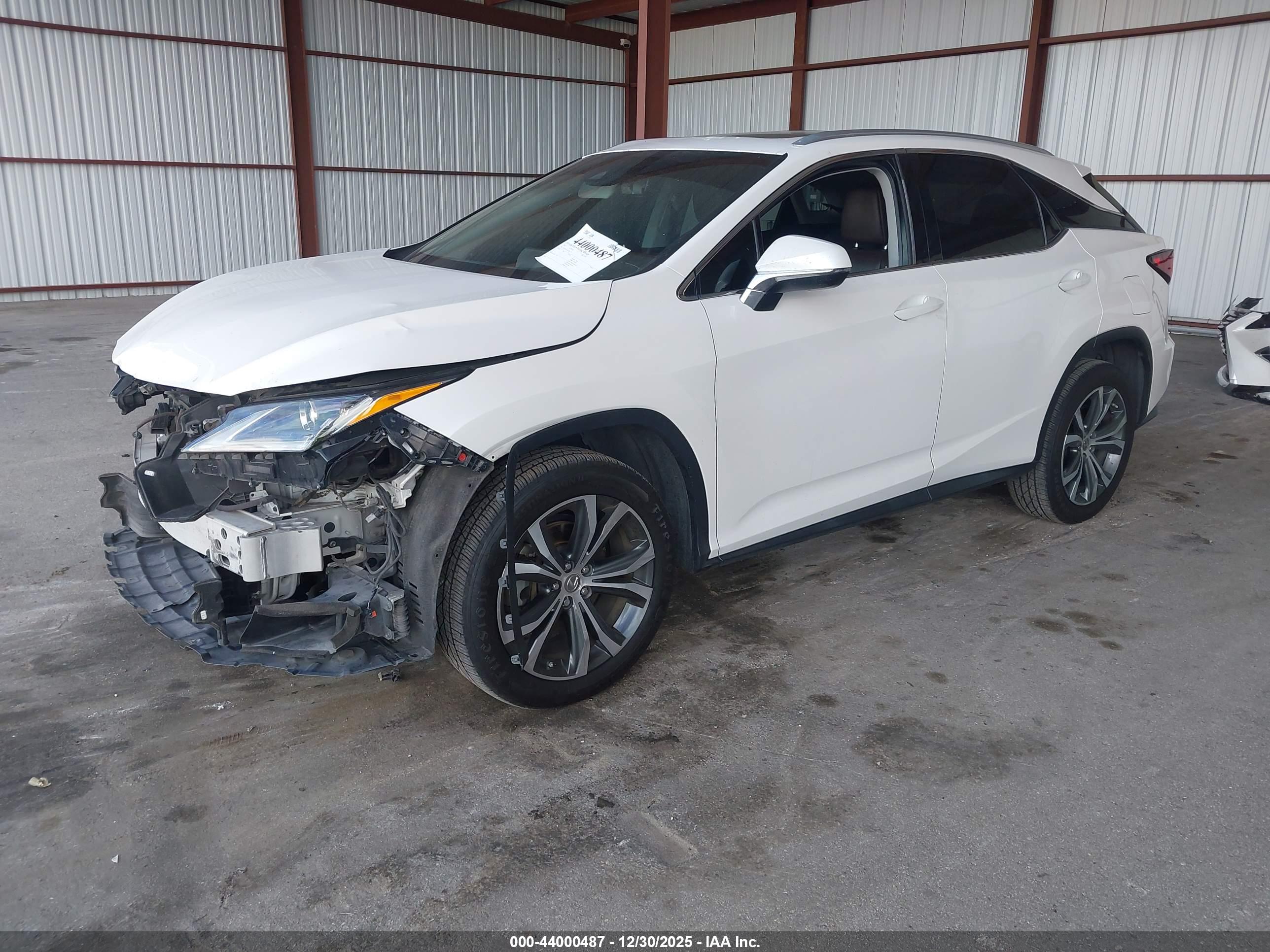 LEXUS RX image 2