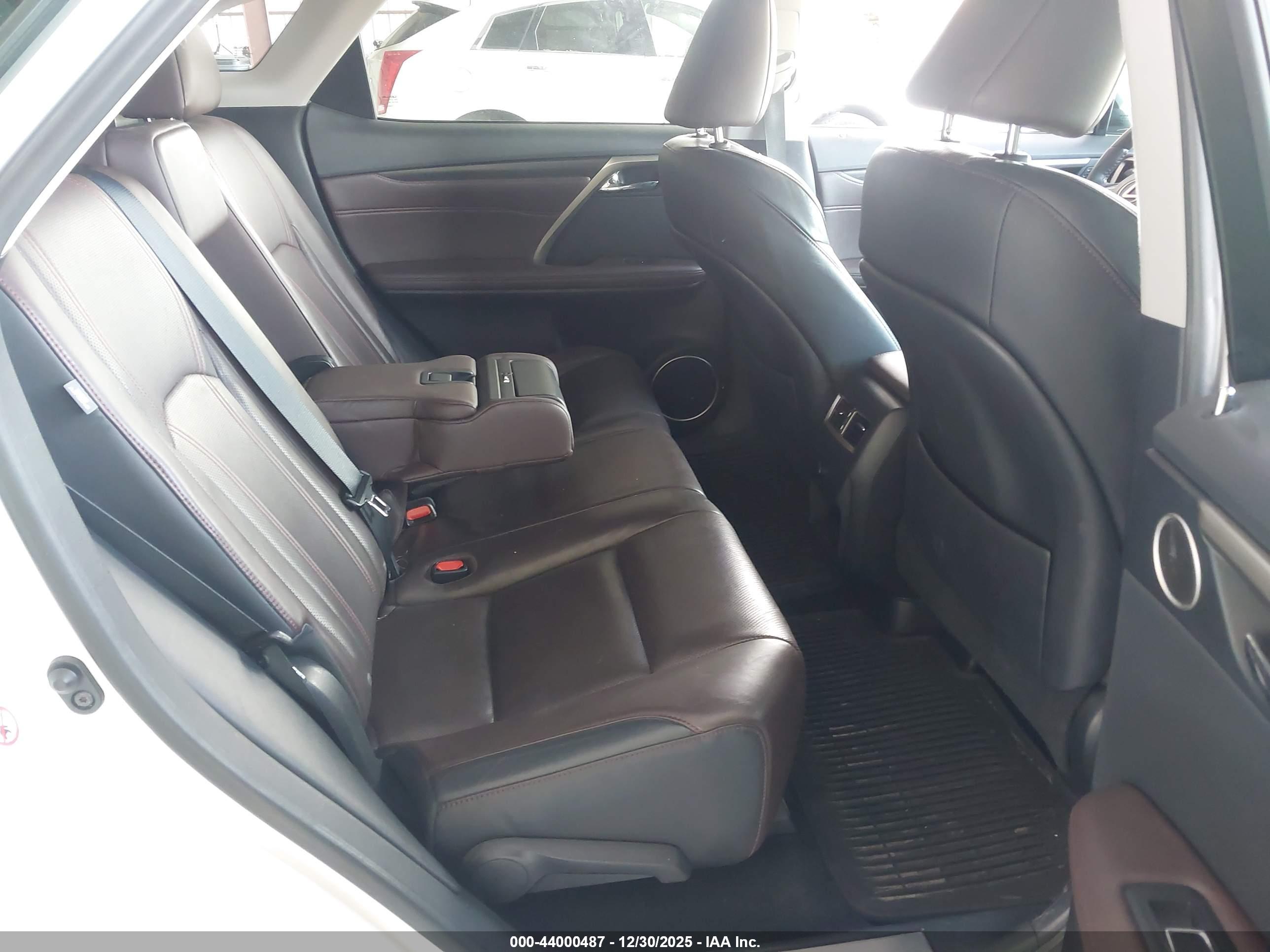 LEXUS RX image 8
