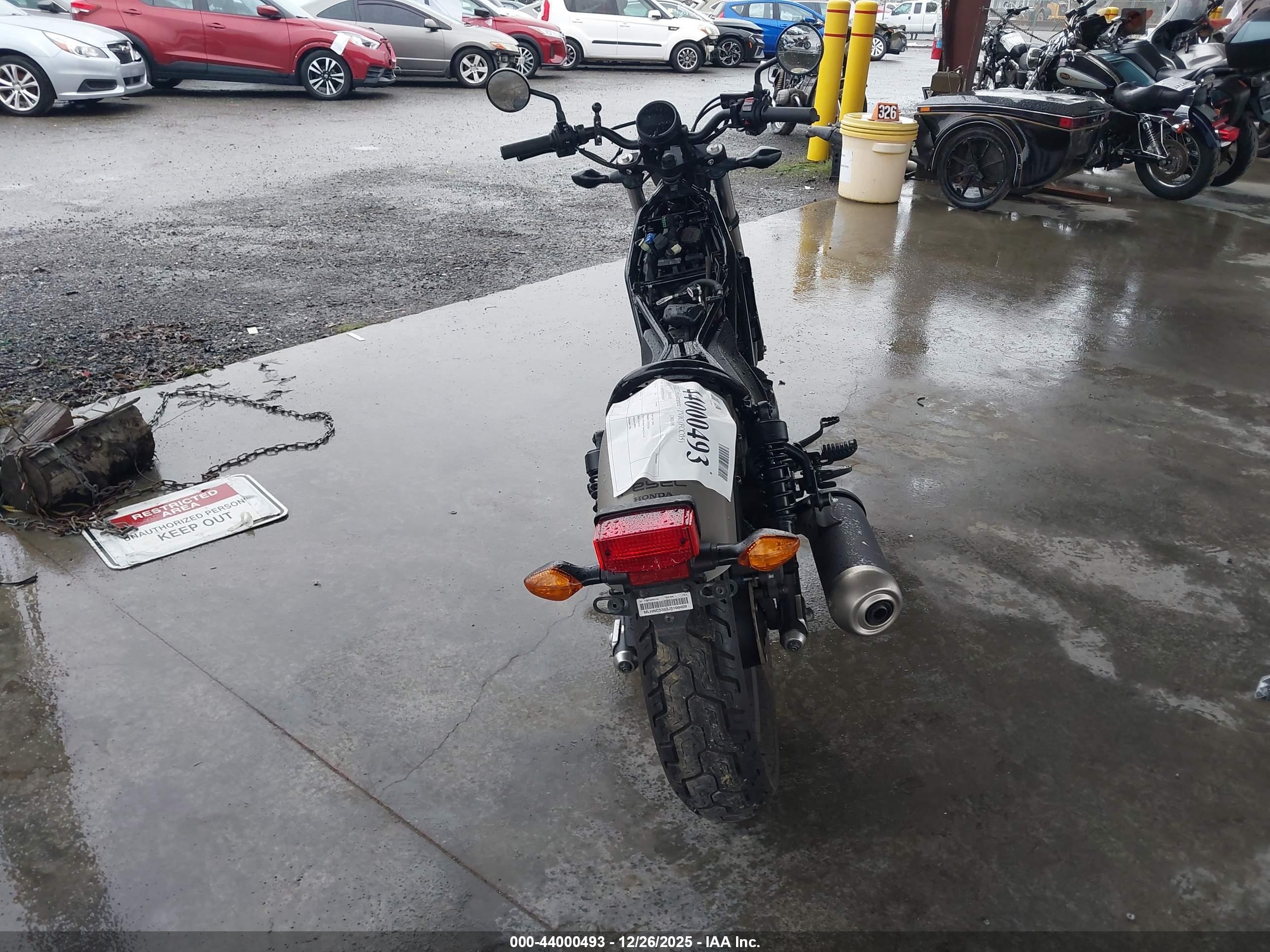HONDA CMX300 image 6