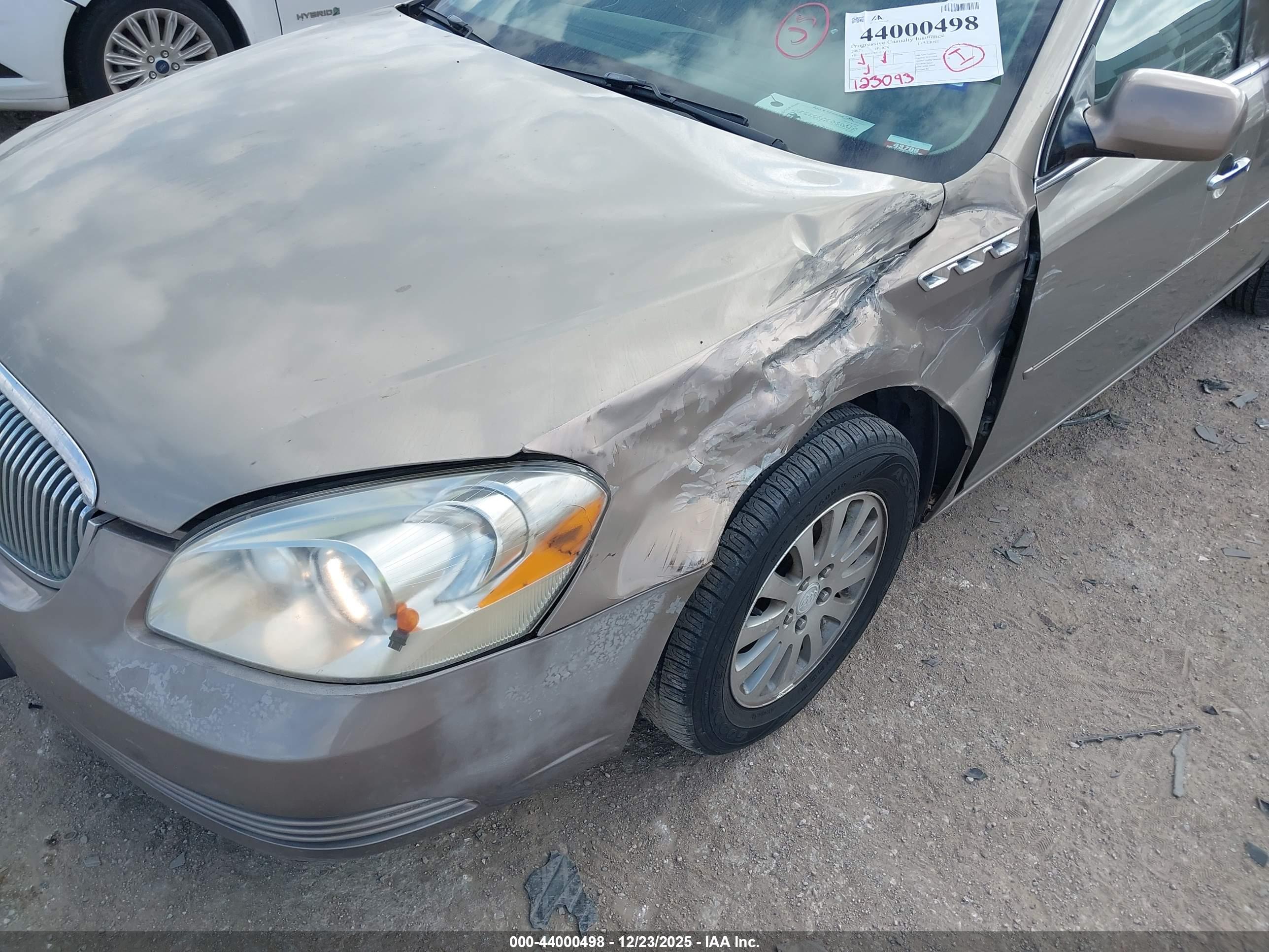 BUICK LUCERNE image 6